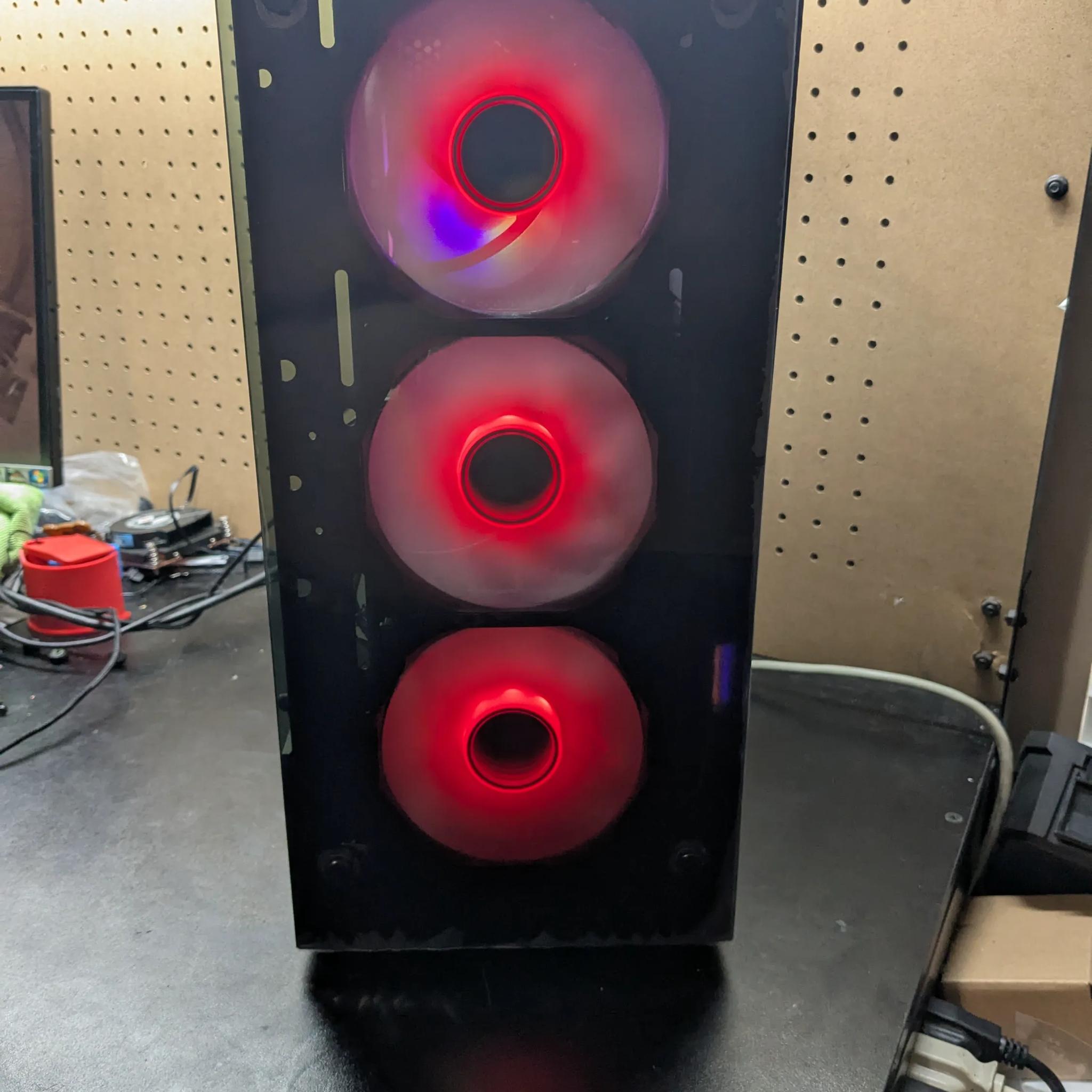 100 FPS Fortnite | 180 Day Warranty | Xeon (same as i7), 16GB RAM, 480GB SSD, RX 570, Win10, Wifi