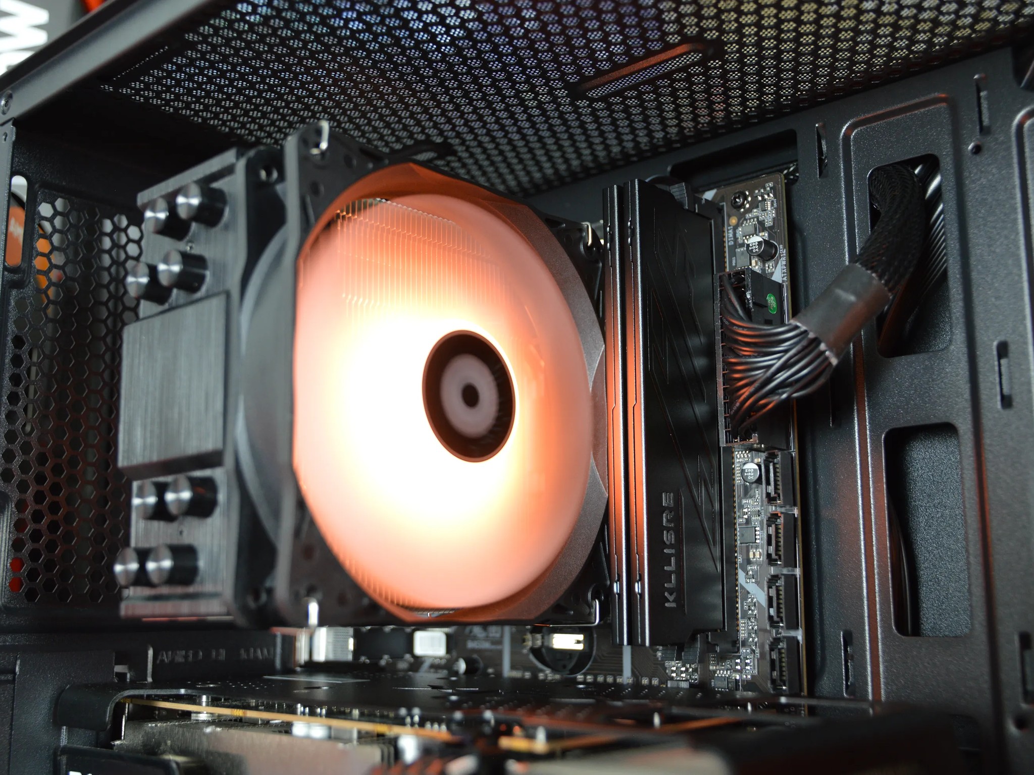 ⚫️🟠| RX 6600 8GB | RYZEN 5 3600 | 16GB RAM | 1TB NVME SSD | Midnight Orange |