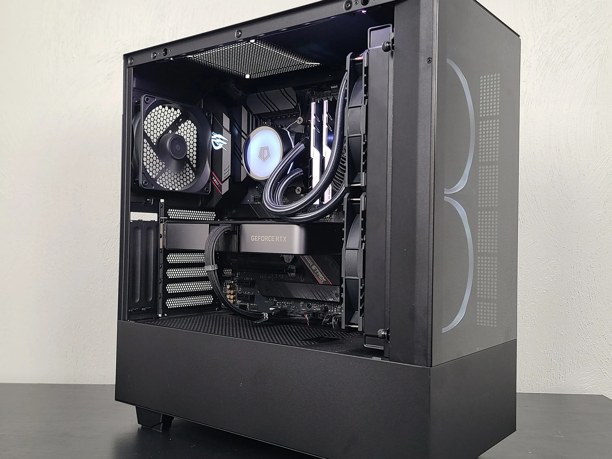 ⚫⚪ NOIR: RTX 3070 Founders + Ryzen 5 + 32GB + 1TB
