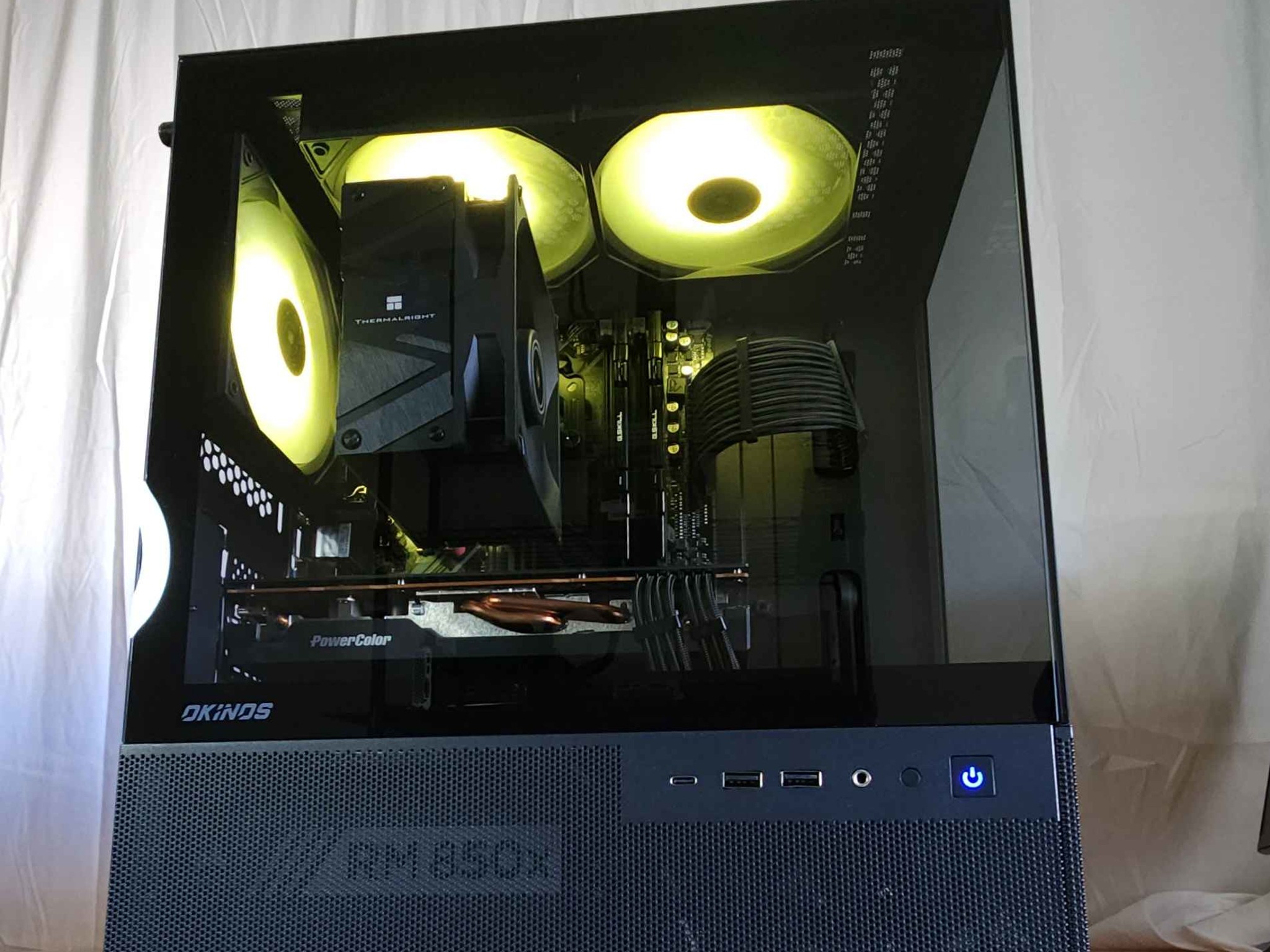 Obsidian core 🌑💻 | Ryzen 5600x | Radeon 6700xt | 32gb | 1tb NVME | 850w | WIFI Included!