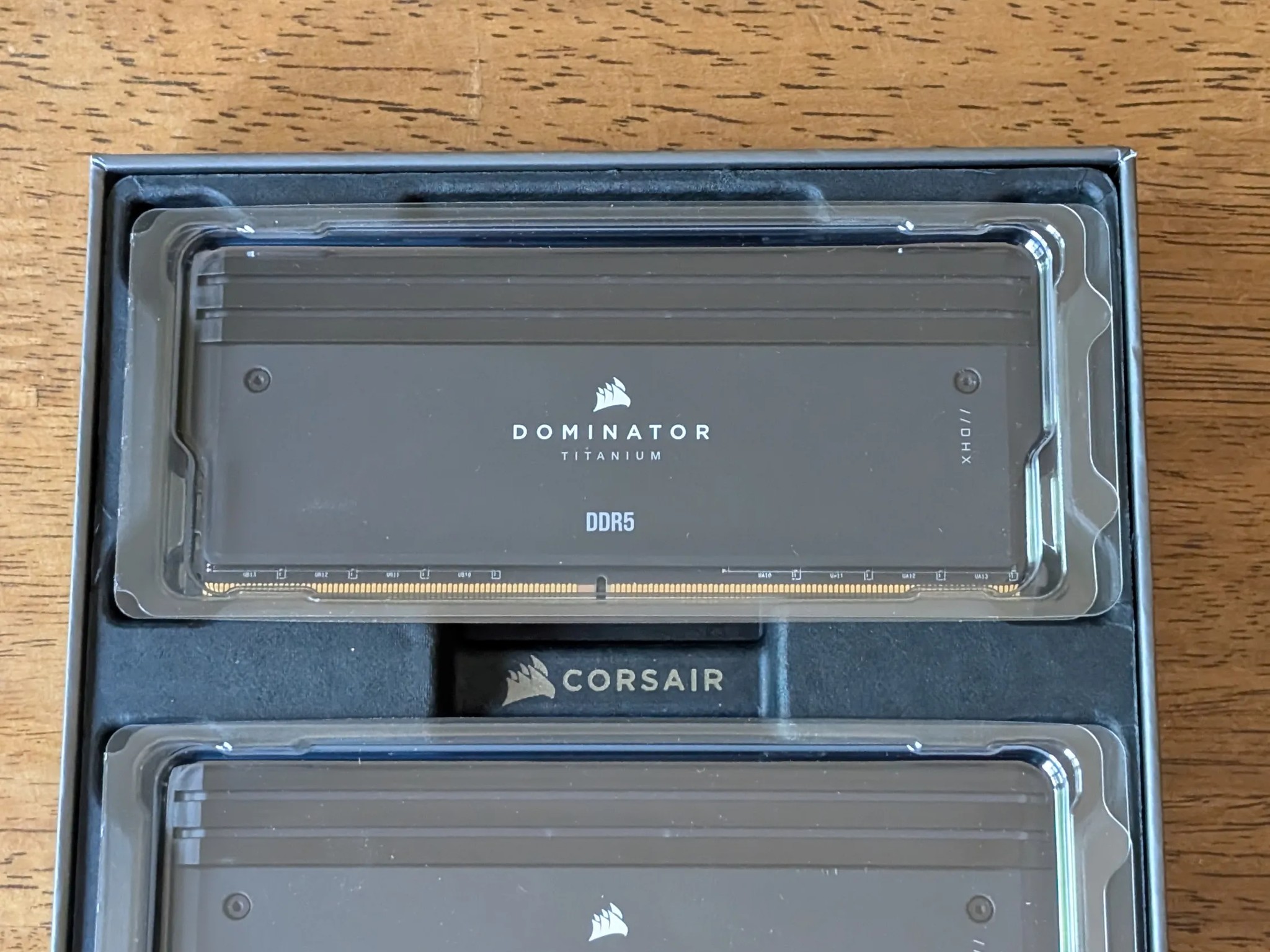 Corsair Dominator Titanium RGB 64GB (2 x 32GB) DDR5-6600 PC5-52800 CL32 RAM