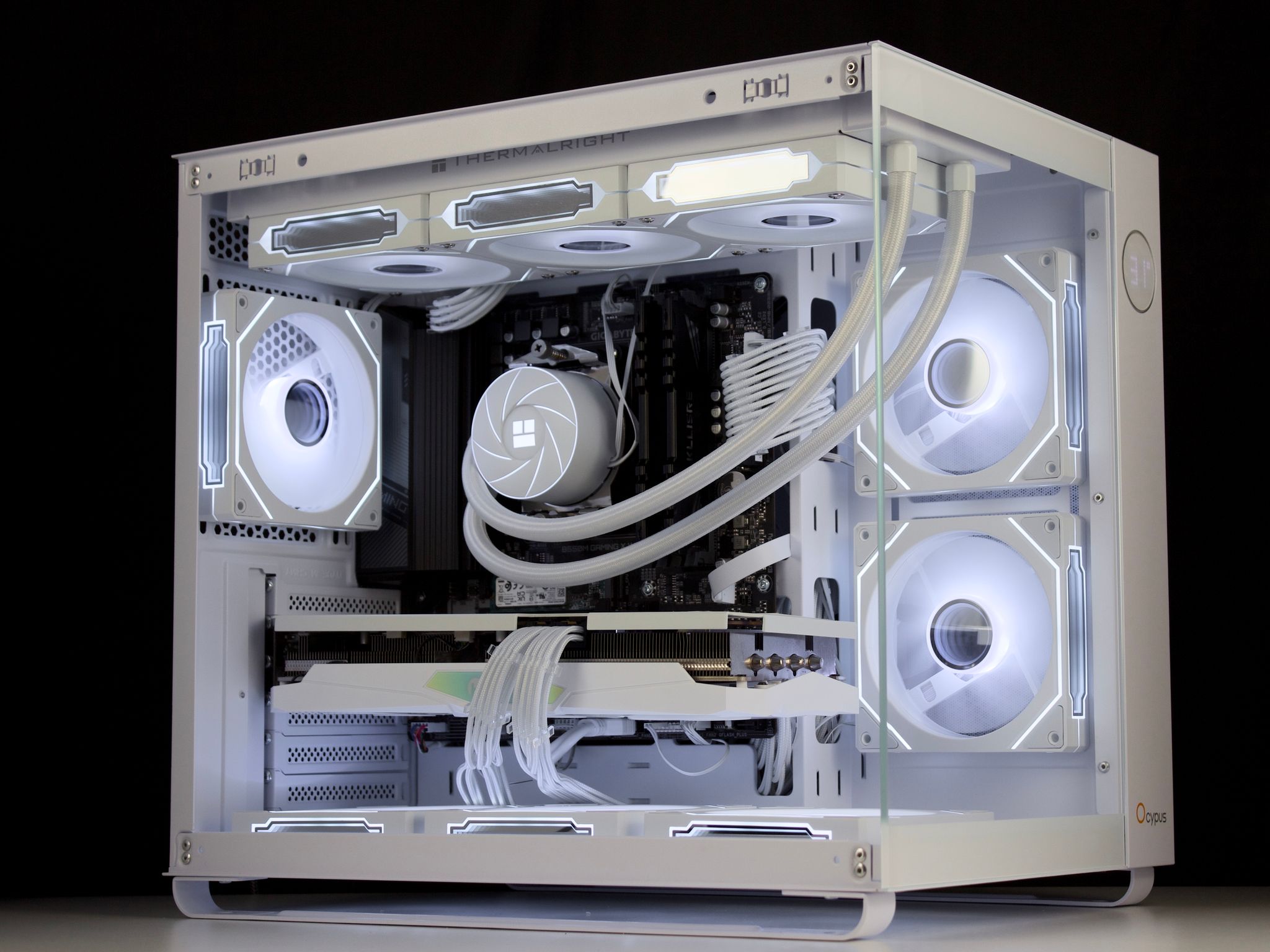 ❄️💎- Whiteout 1440P Gaming PC | RTX 3080, Ryzen 7 5700X, 32GB RAM, 1TB NVMe SSD ❄️💎
