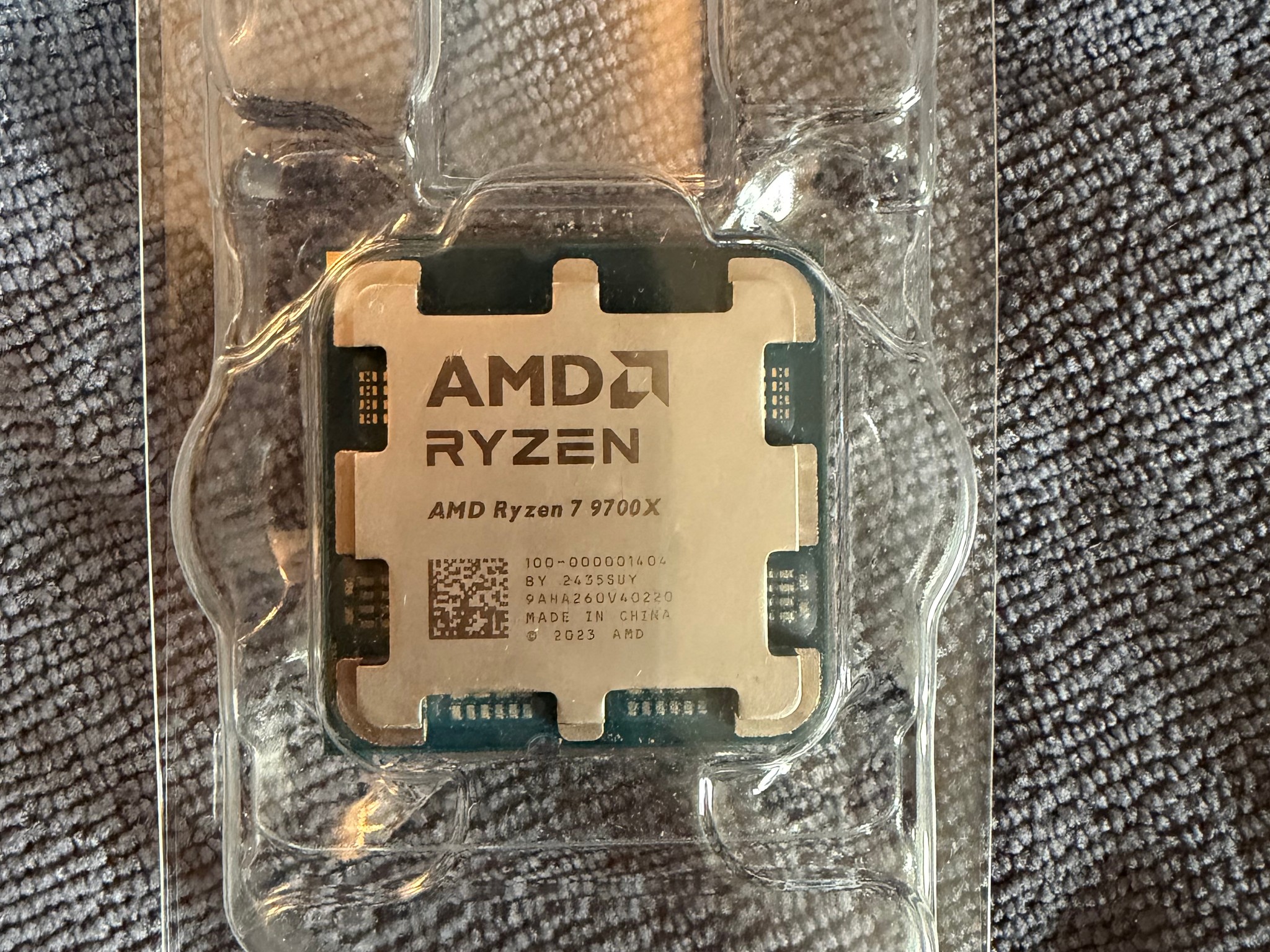 AMD Ryzen 7 9700X