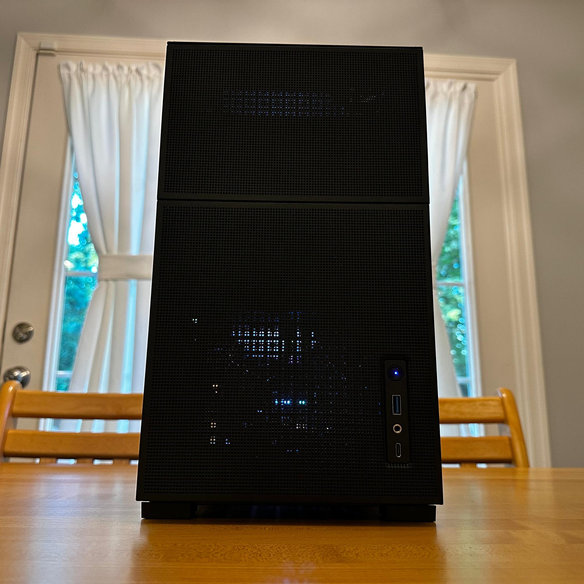 🎃😷| EVGA RTX 3090 FTW3 Ultra 24gb, AM5 7600x, 32gb DDR5, 2tb Gen 4.0 NVMe, Gaming and Streaming PC