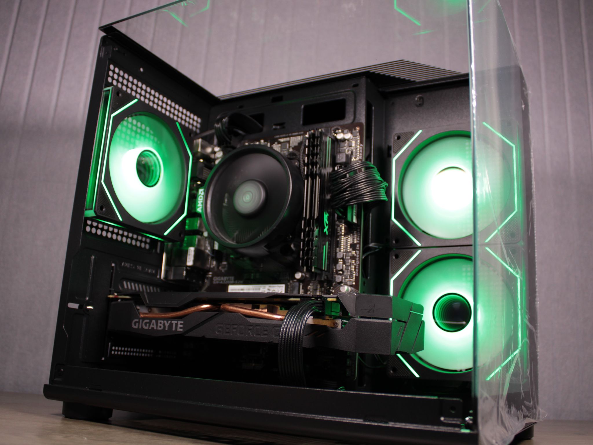 GTX 1660 Ti | Ryzen 5 2600 | 16 gb DDR4 3000 MHz | 512 GB M.2 | WiFi | Win 11 Activated