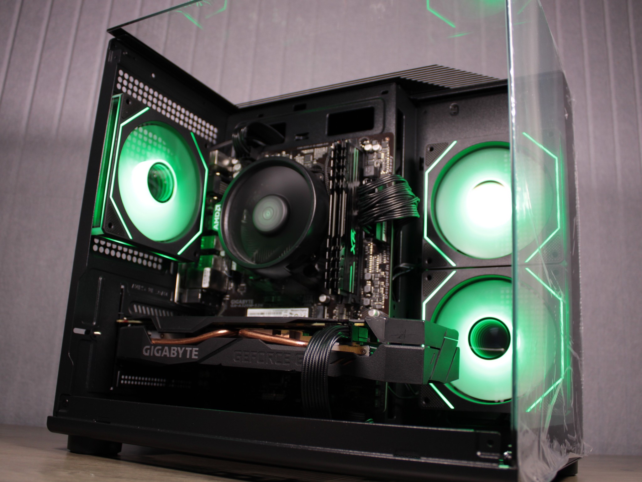 GTX 1660 Ti | Ryzen 5 2600 | 16 gb DDR4 3000 MHz | 512 GB M.2 | WiFi | Win 11 Activated