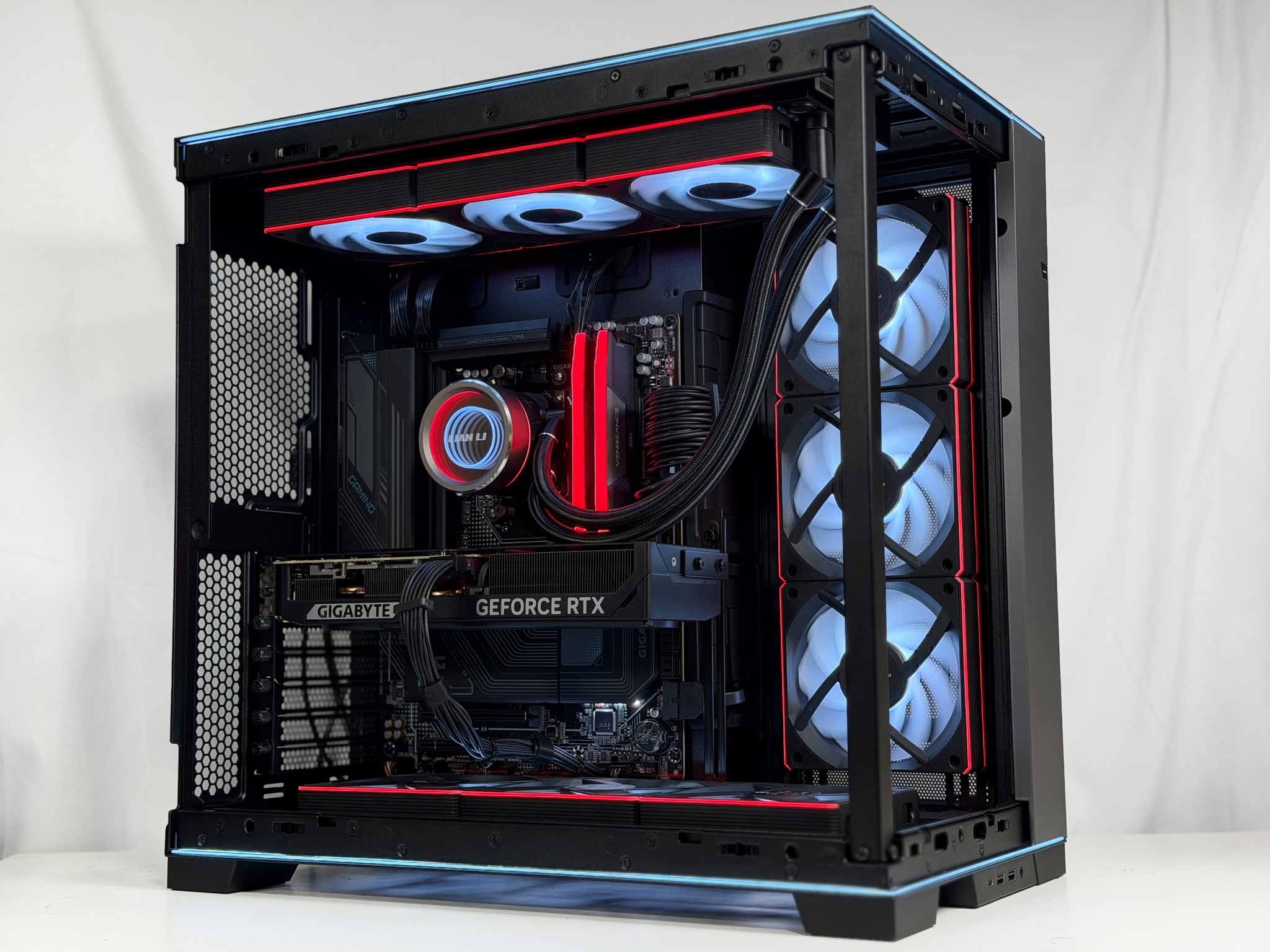1440p Crusher - RTX 5070 | Ryzen 7 7700X | 2TB SSD | 32GB DDR5