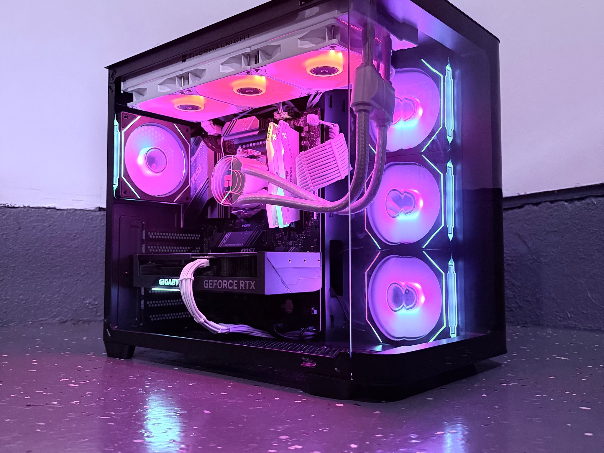 ⚫️"Crimson Aurora"🟠 | 1440p Gaming | RTX 4070 Super | Ryzen 5 7600X | 32B DDR5 | 1TB Storage