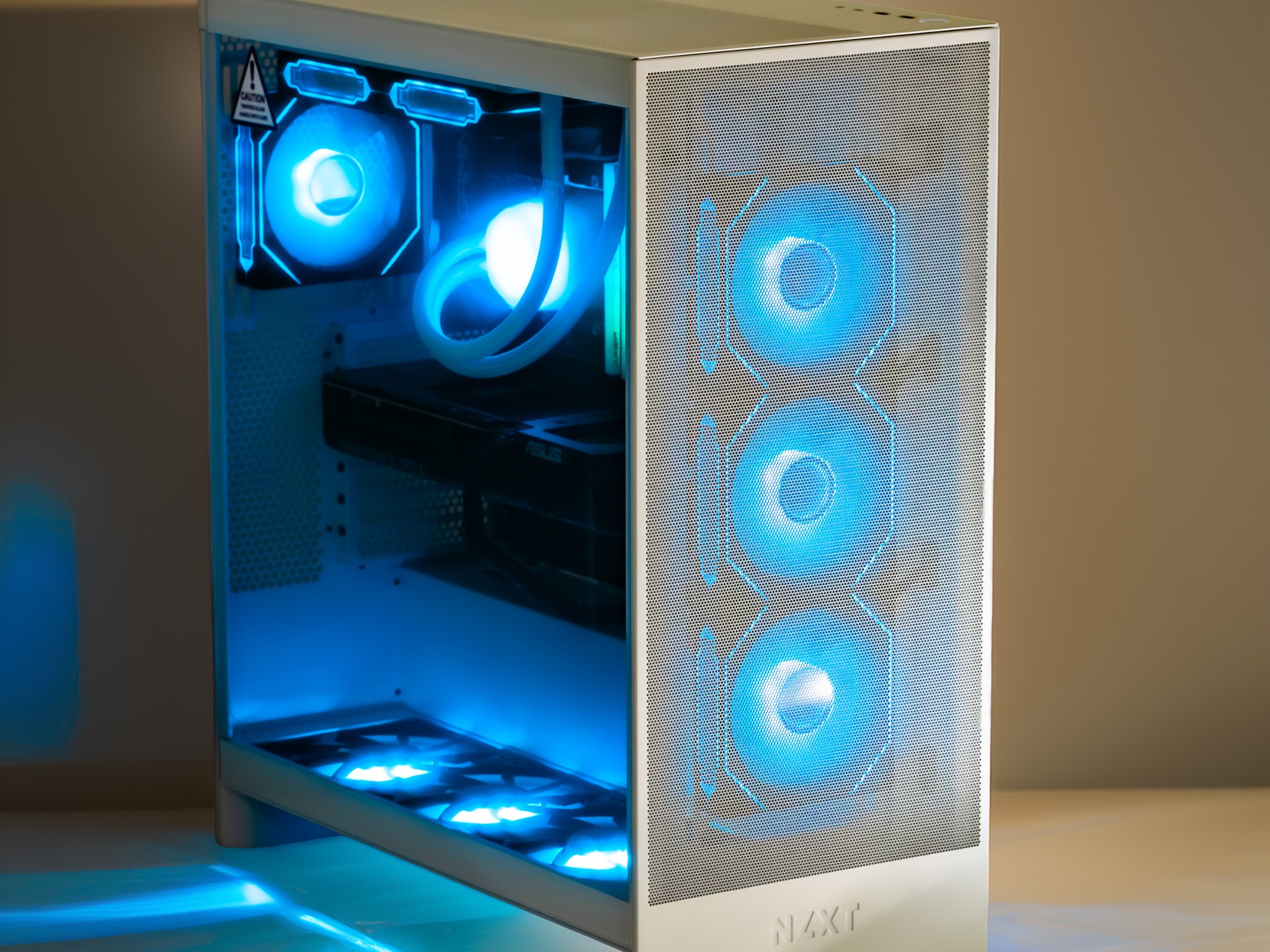RTX 5070Ti | 32GB DDR5 | Ryzen 7 7800X3D | Gaming/Streaming PC | Jawa