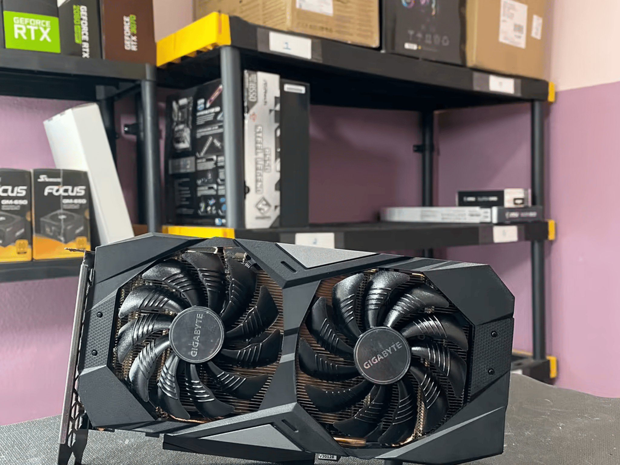 Manufacture Refurbished GIGABYTE RX 5500XT 4GB
