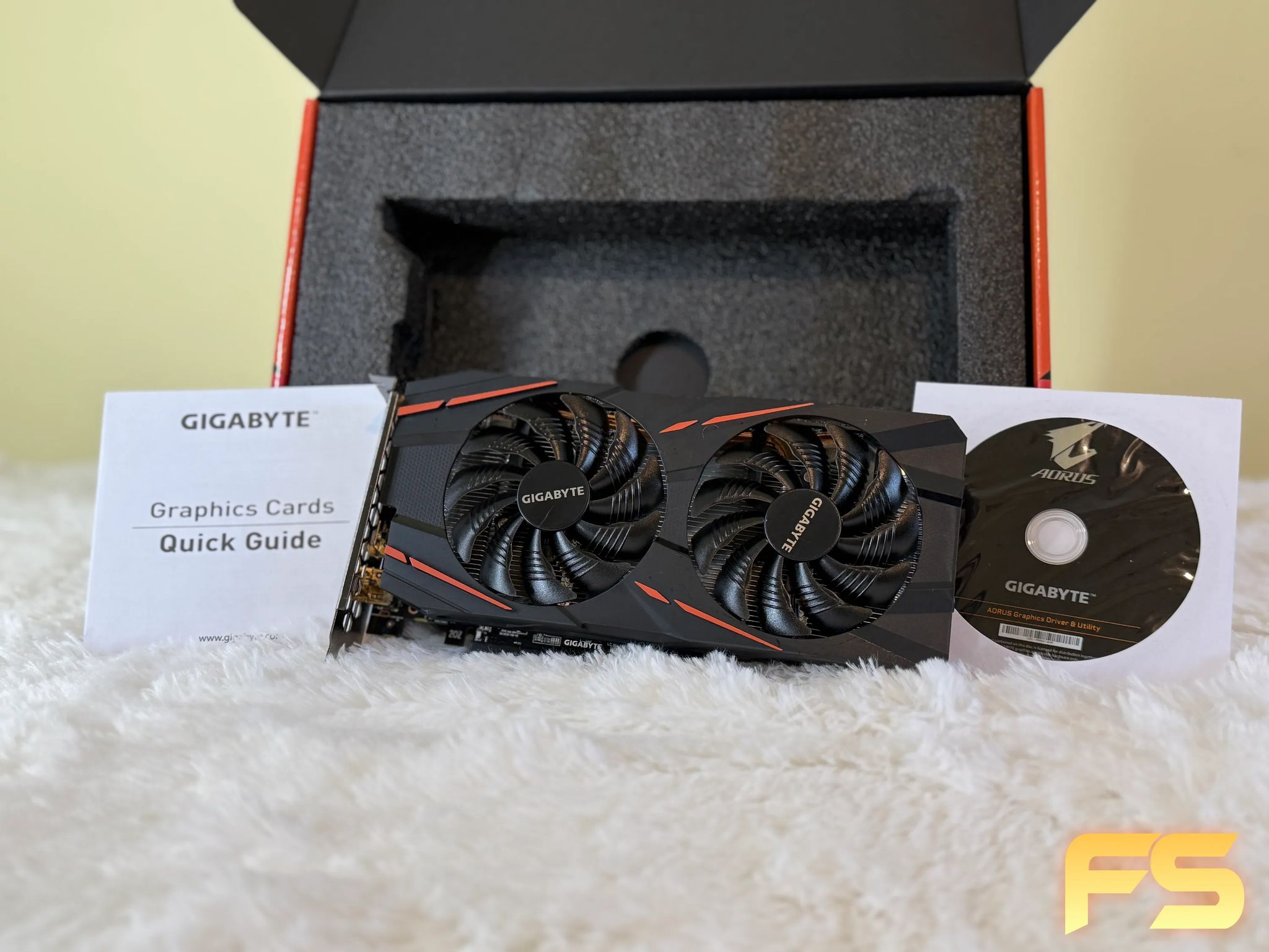 Radeon RX 580 8GB | Gigabyte GAMING Model | 8 GB VRAM | USED | Original Packaging | 1080p Ready