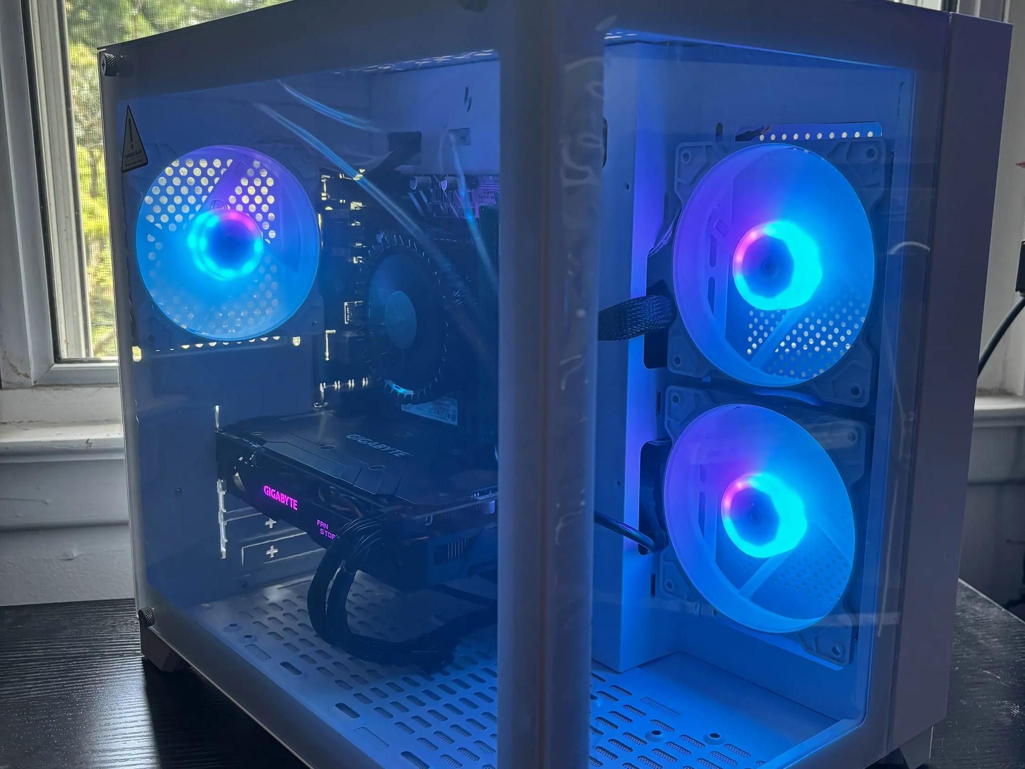 GAMING PC i5 12TH GEN RADEON RX 570 RGB Lighting RGB Fans Computer