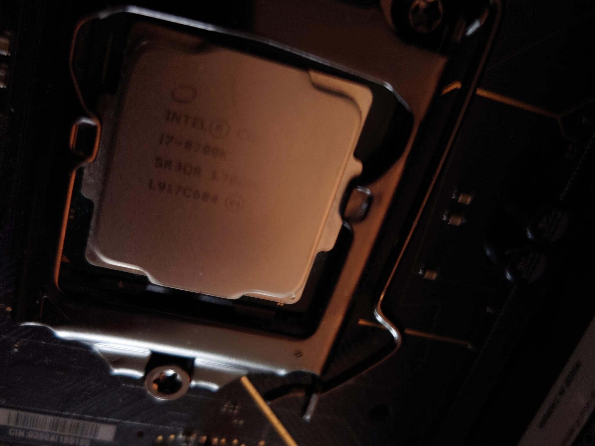 EVGA Z390 Dark Motherboard with i7 8700k and 2x32gb 64gb RAM
