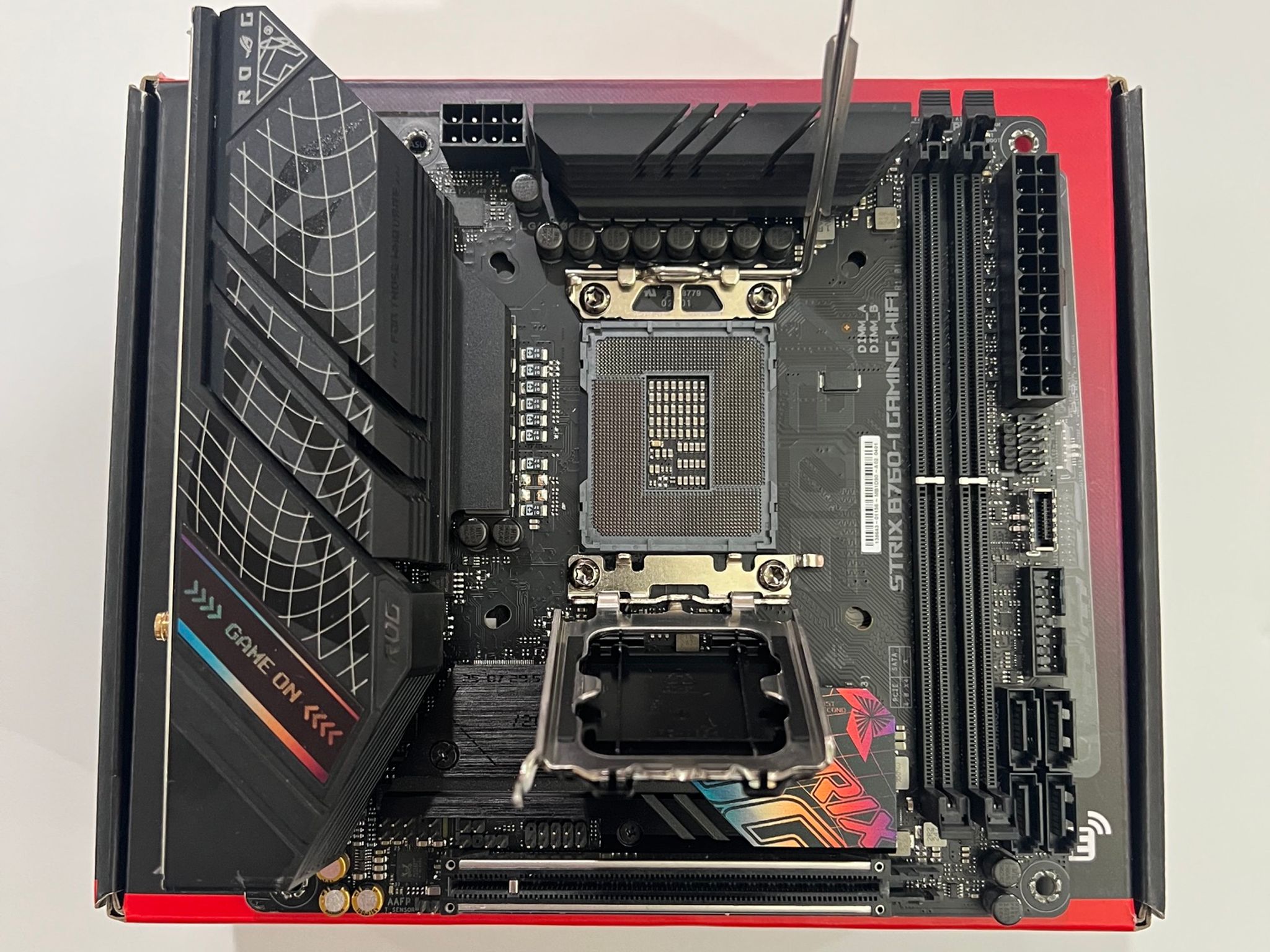 ASUS ROG STRIX B760-I GAMING WIFI
