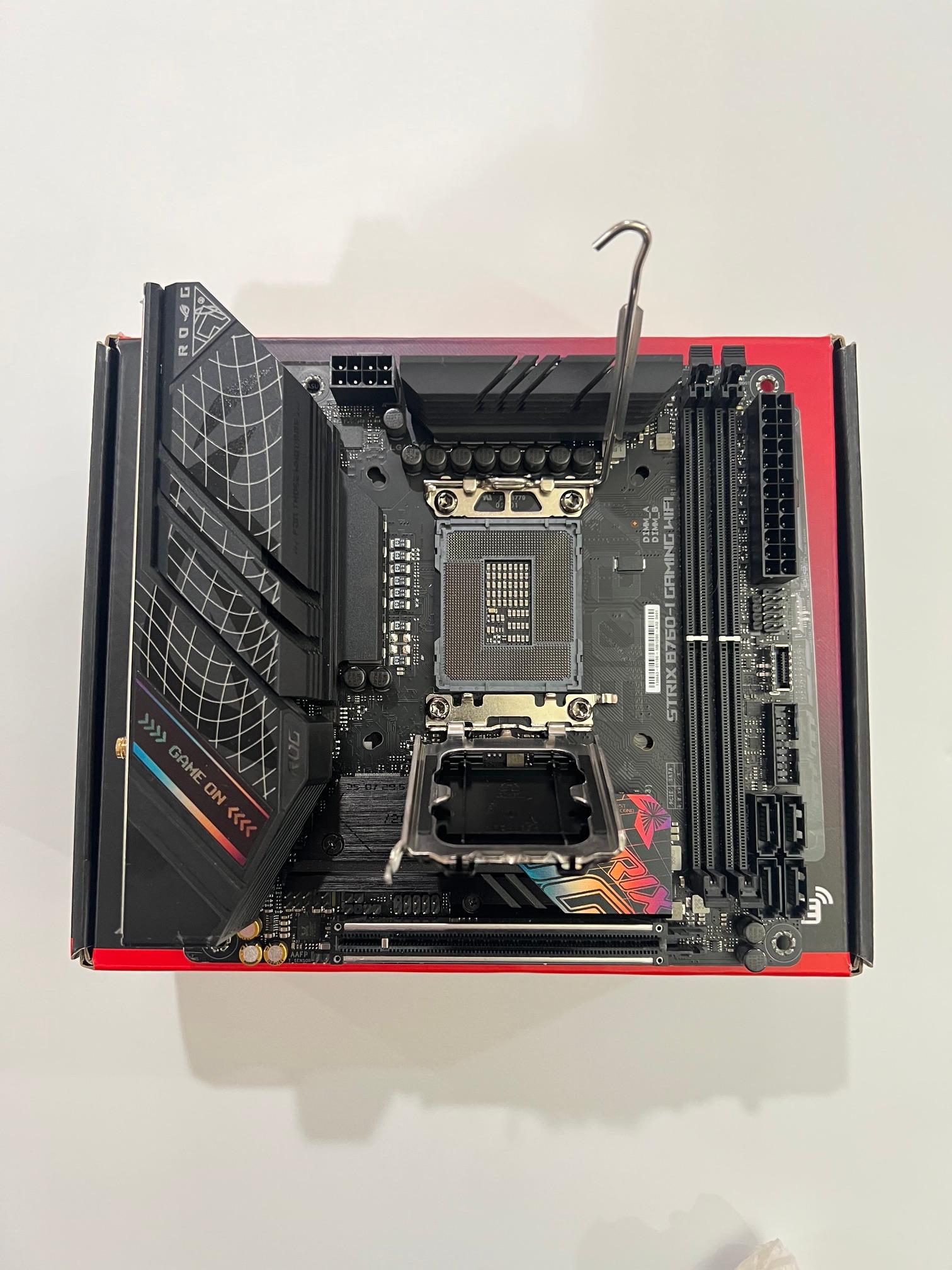 ASUS ROG STRIX B760-I GAMING WIFI