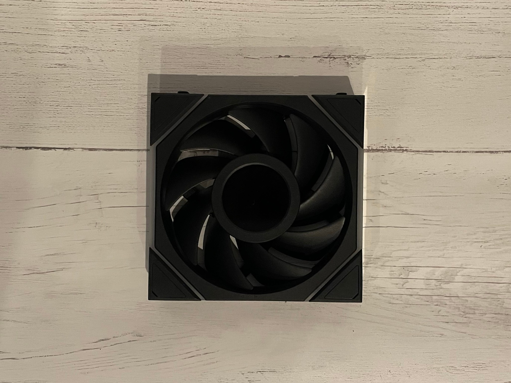 LIAN LI UNI FAN TL LCD 120 RGB