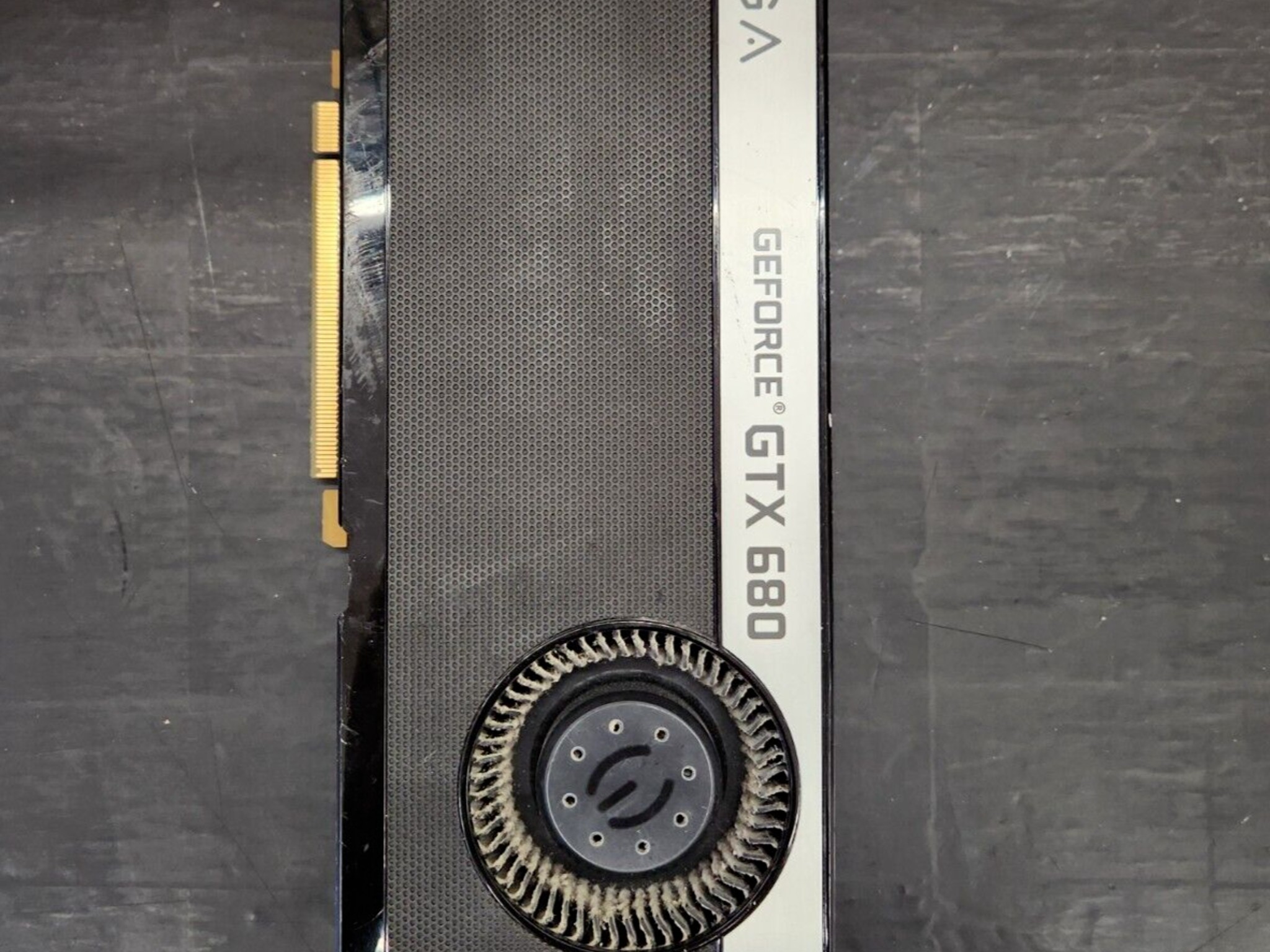 EVGA GeForce GTX 680 2GB GDDR5 Graphics Card - DVI, DisplayPort, HDMI