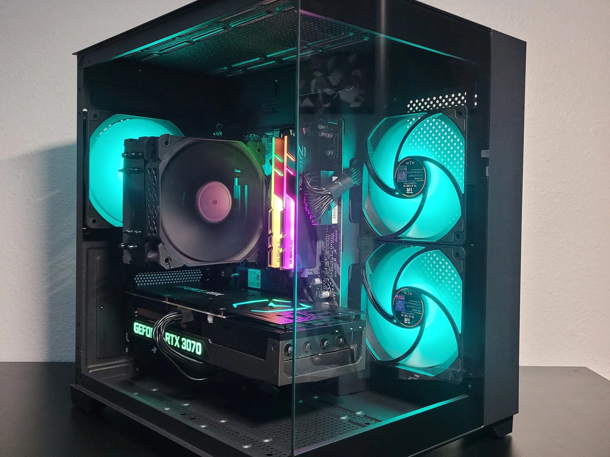 💣 TANK 💣 // Ryzen 7 5700x // RTX 3070 // 32GB DDR4 // 1TB NVME // WIFI + BT