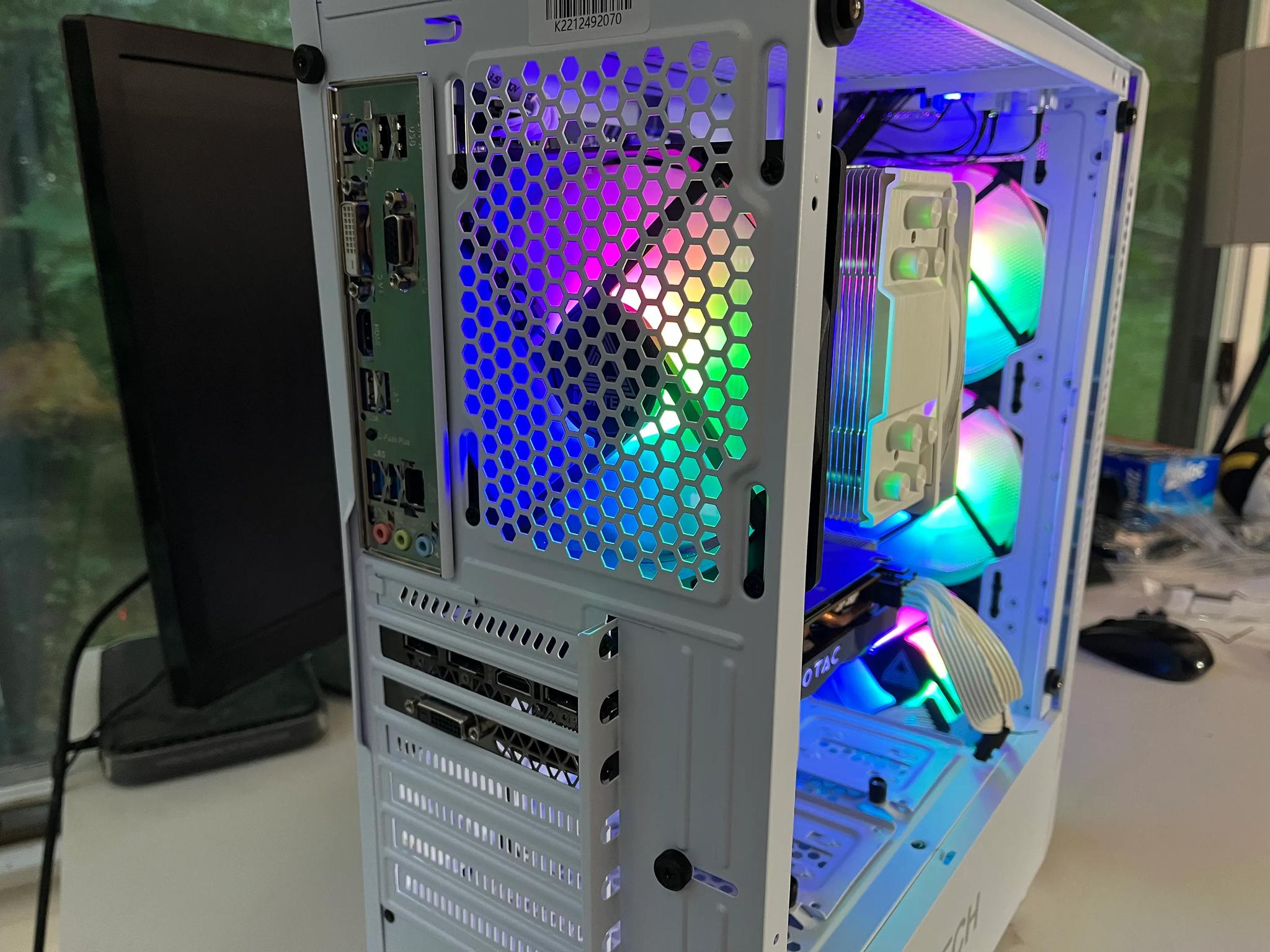 Budget White Gaming PC | GTX 1070 | Ryzen 5 | 1TB SSD | 16GB RAM | RGB
