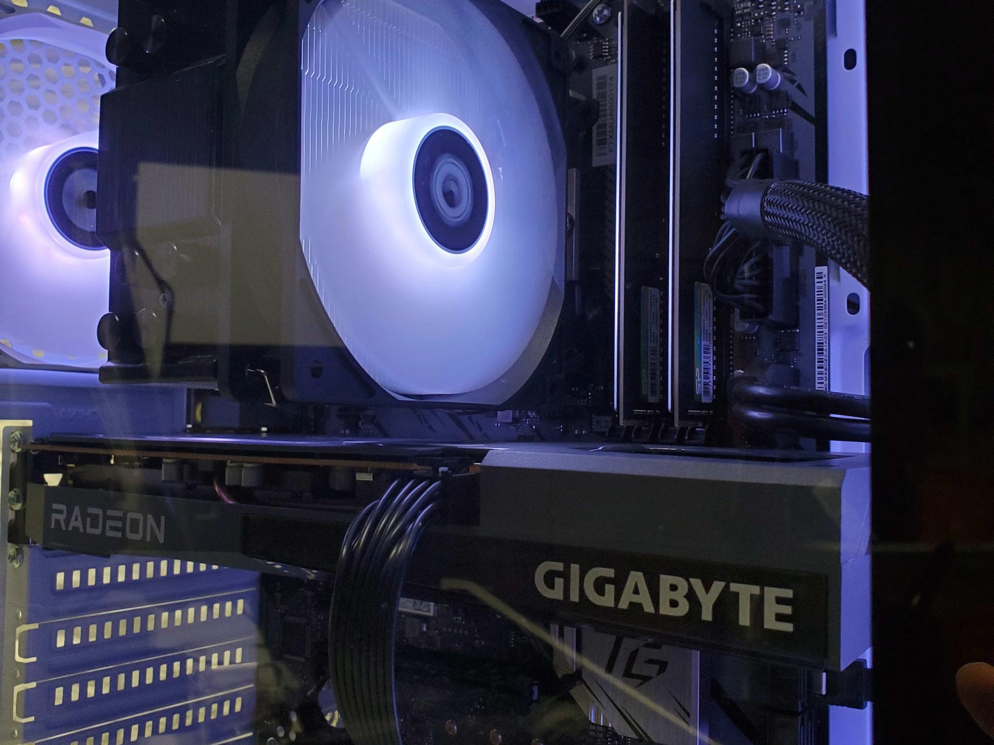 BF SALE! GAMING/STREAMING PC!| 5600X | RX 6650XT | 16GB RAM | 1TB NVMe SSD | RGB 