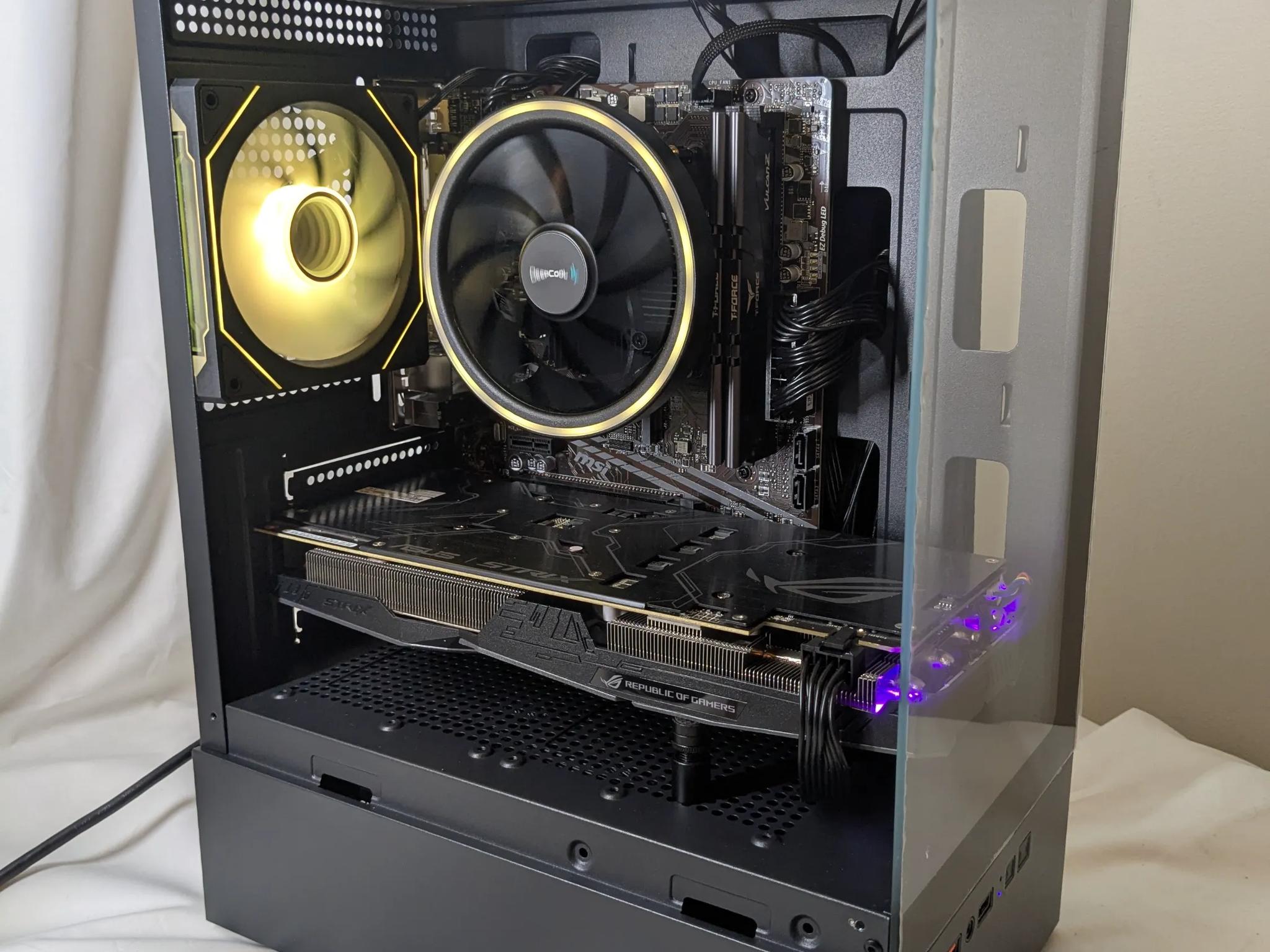 GTX 1060 6GB | Ryzen 5 2600X | 16GB DDR4 | 500 GB SATA SSD | Windows 11 home