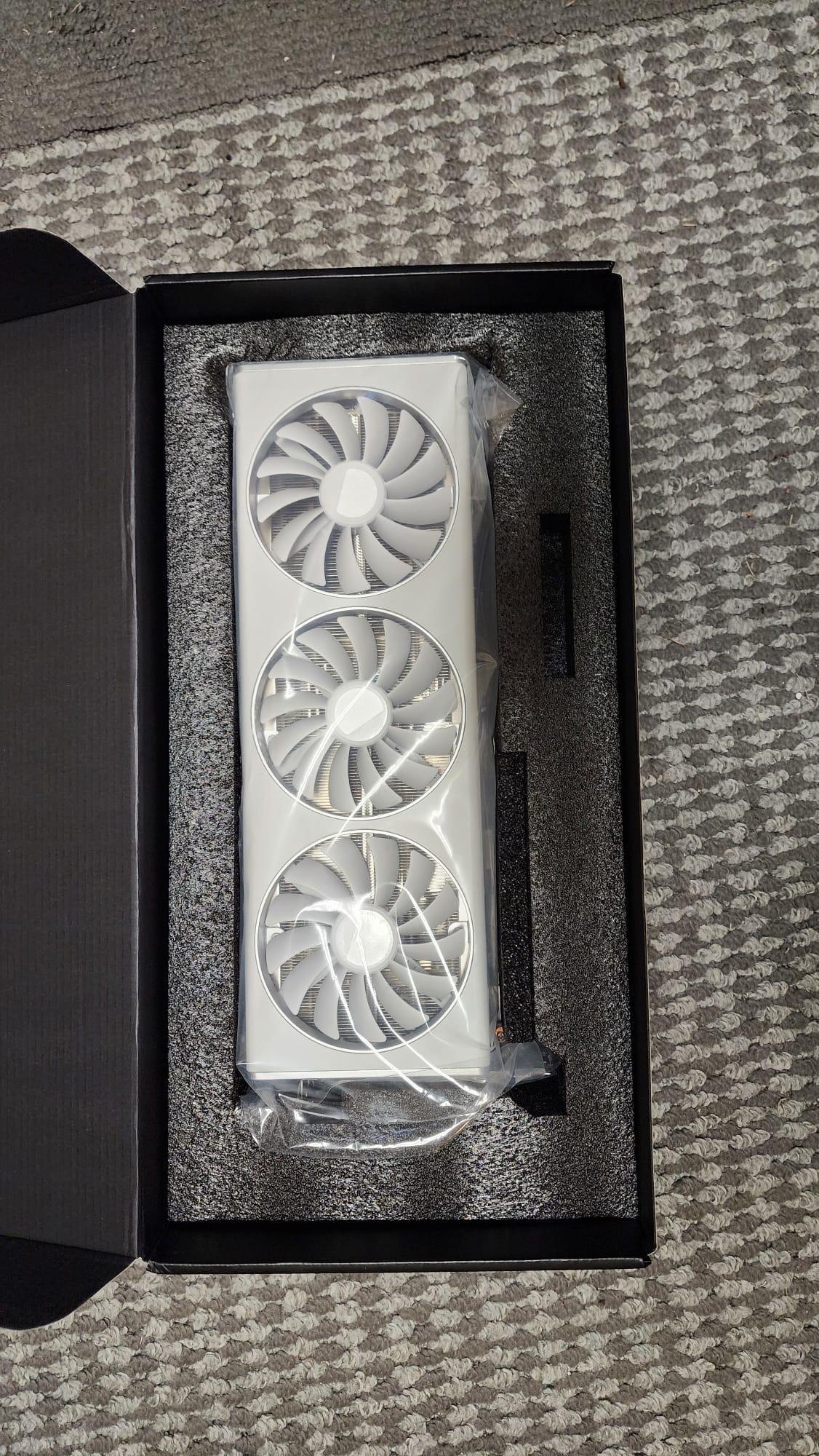 Rx 7900 XT MRC White Edition