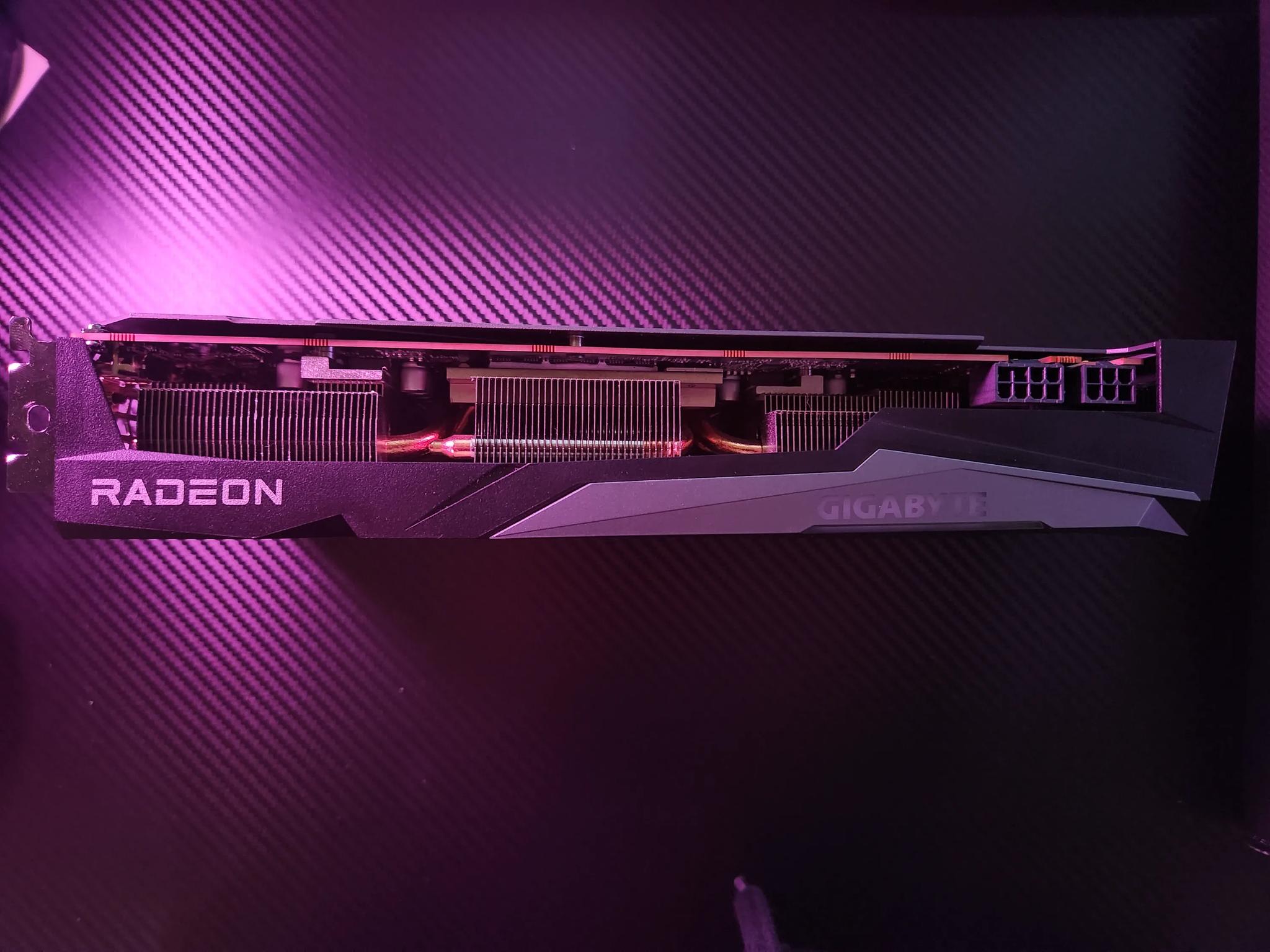 RX 6750 XT II Gigabyte Gaming OC (Original box included)