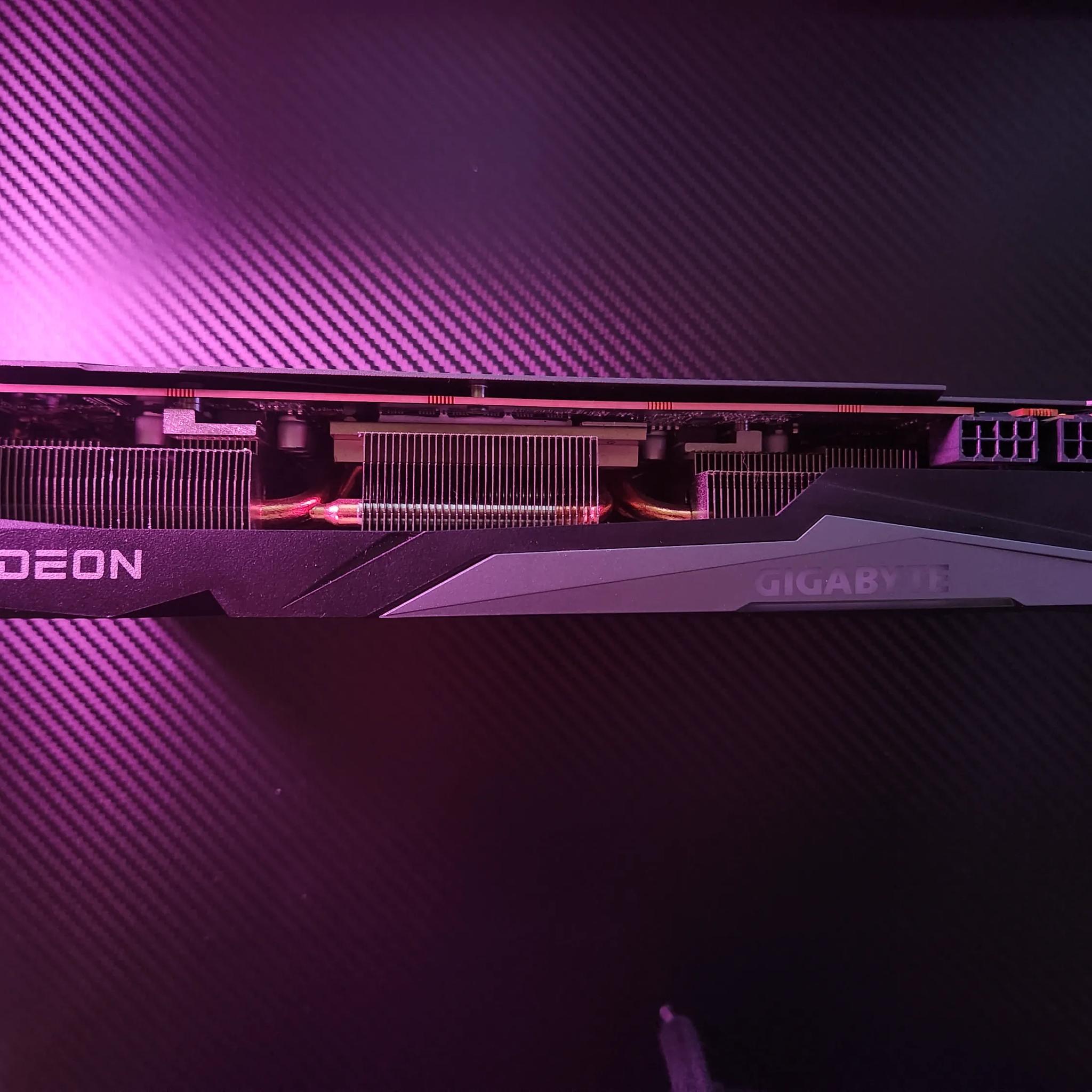 RX 6750 XT II Gigabyte Gaming OC (Original box included)