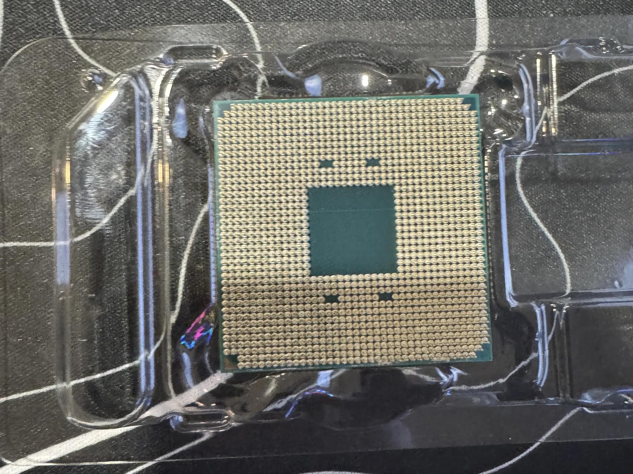 AMD Ryzen 7 3700X 3.6 GHz 8-Core Processor
