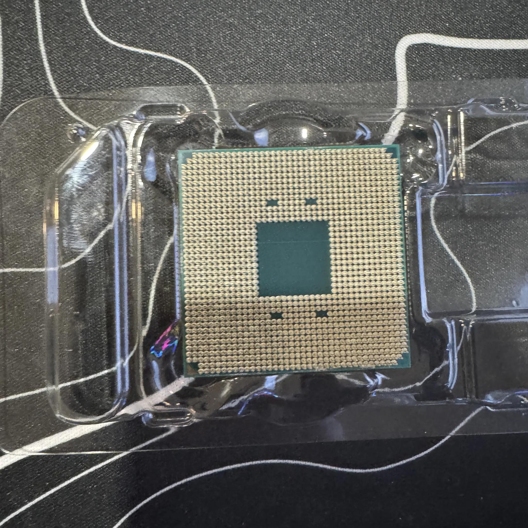 AMD Ryzen 7 3700X 3.6 GHz 8-Core Processor