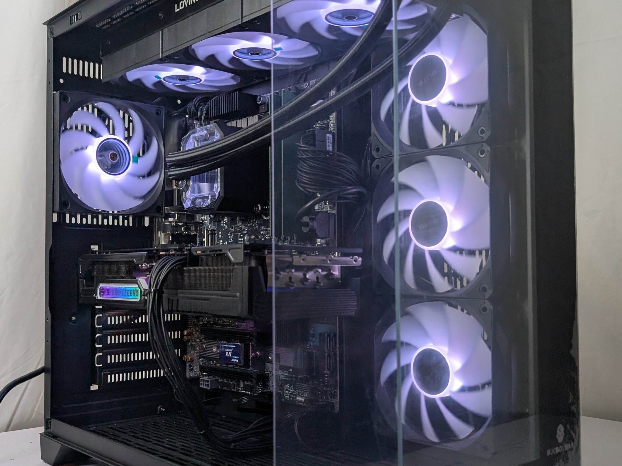9070XT 16GB | CORE ULTRA 5 245KF | 16GB DDR5 | 1TB NVME | 360MM AIO | 850W 80+ GOLD