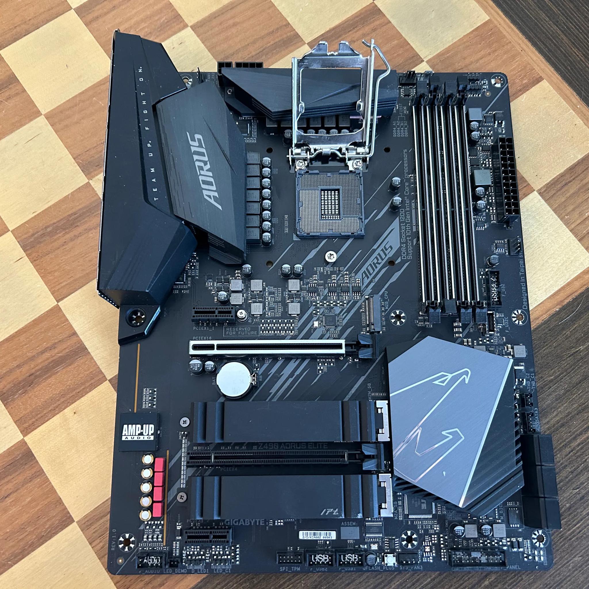 Gigabyte Z490 Aorus Elite 