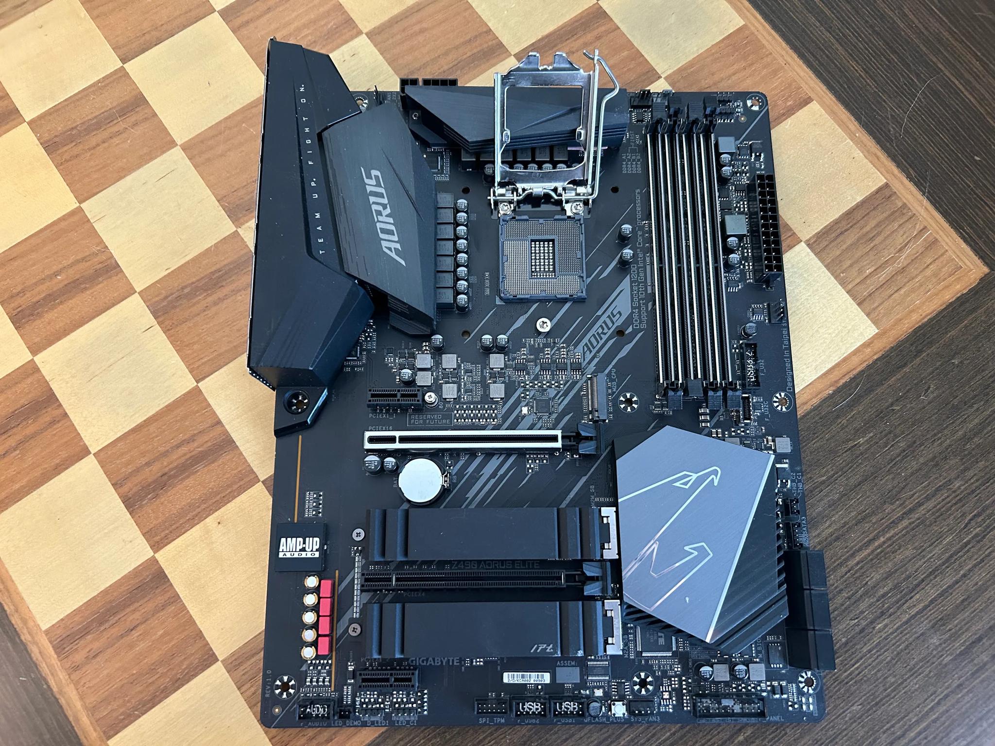Gigabyte Z490 Aorus Elite 