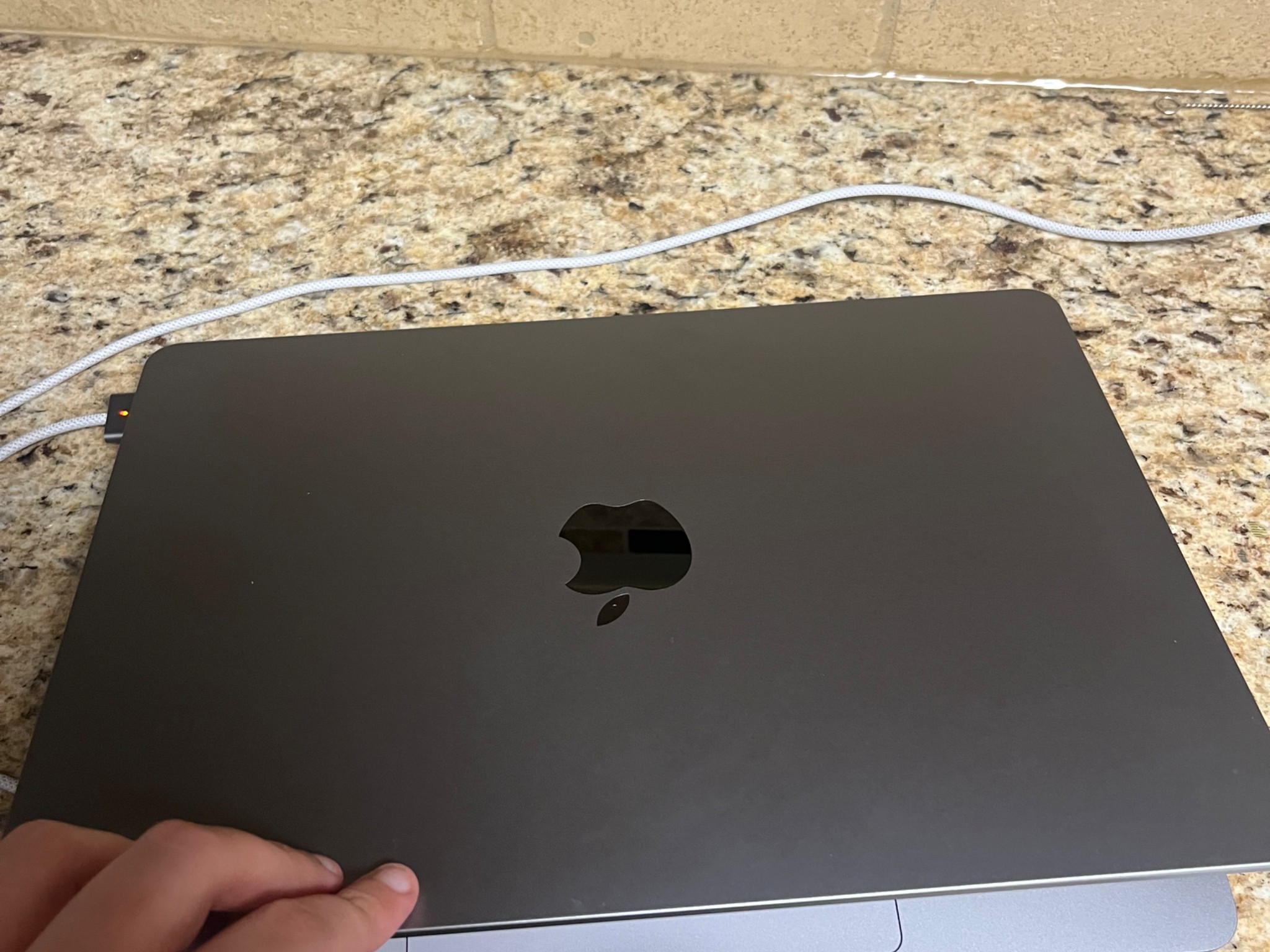 Apple 2022 MacBook Air Laptop with M2 chip, 13.6-inch Liquid Retina Display, 8GB RAM, 256GB SSD