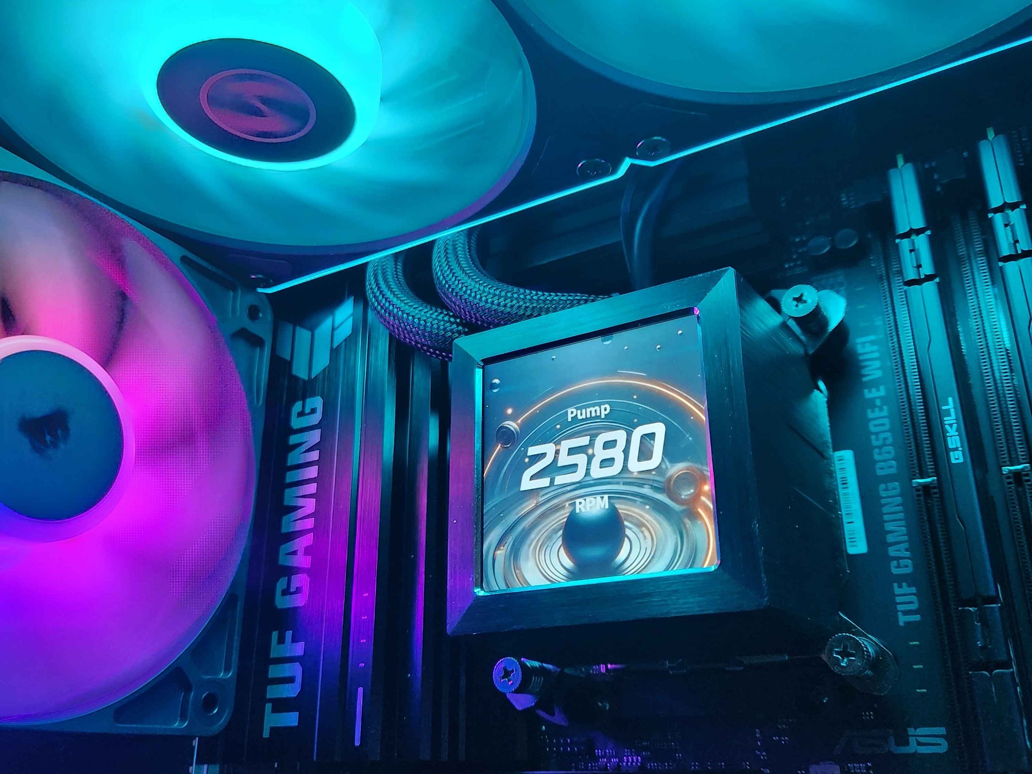 🍀RTX 5070 | Ryzen 7 7700X | 32GB DDR5 | 2TB NVMe | WiFi | Windows 11