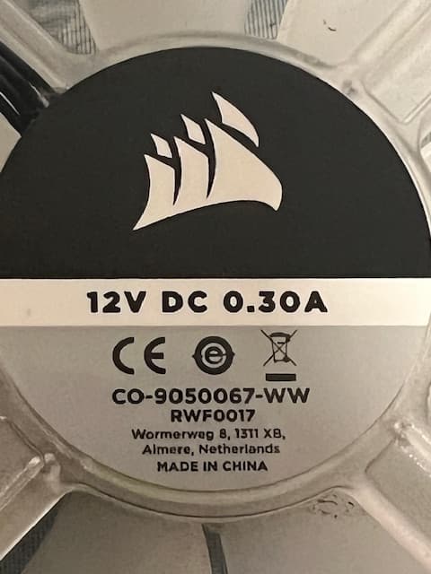 Corsair CO-9050067-WW HD Series, HD120 RGB LED, 120mm High Performance RGB LED PWM 3 fans