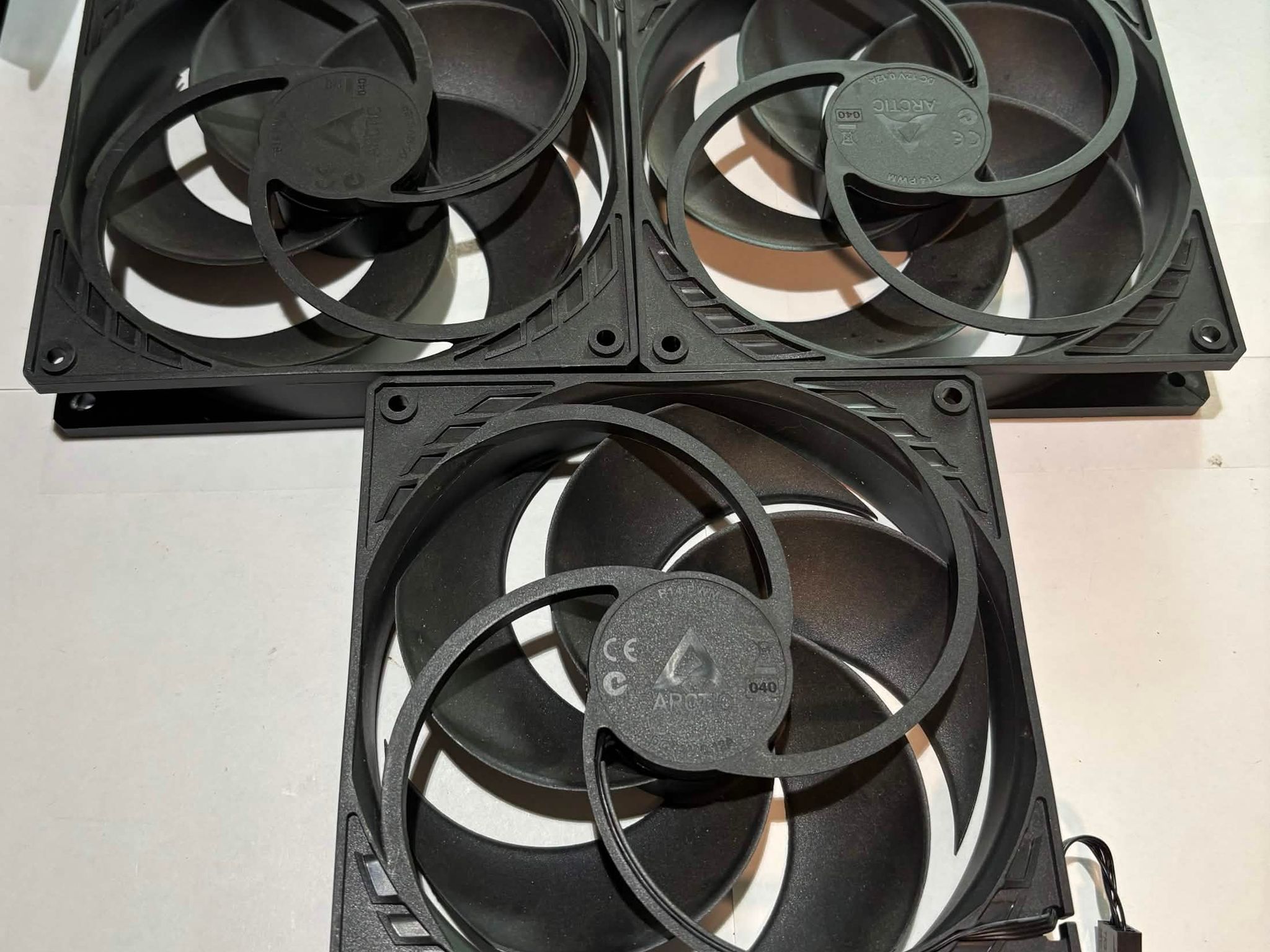 ARCTIC P14 PWM PST 140mm Fans - 3 Pack Condition