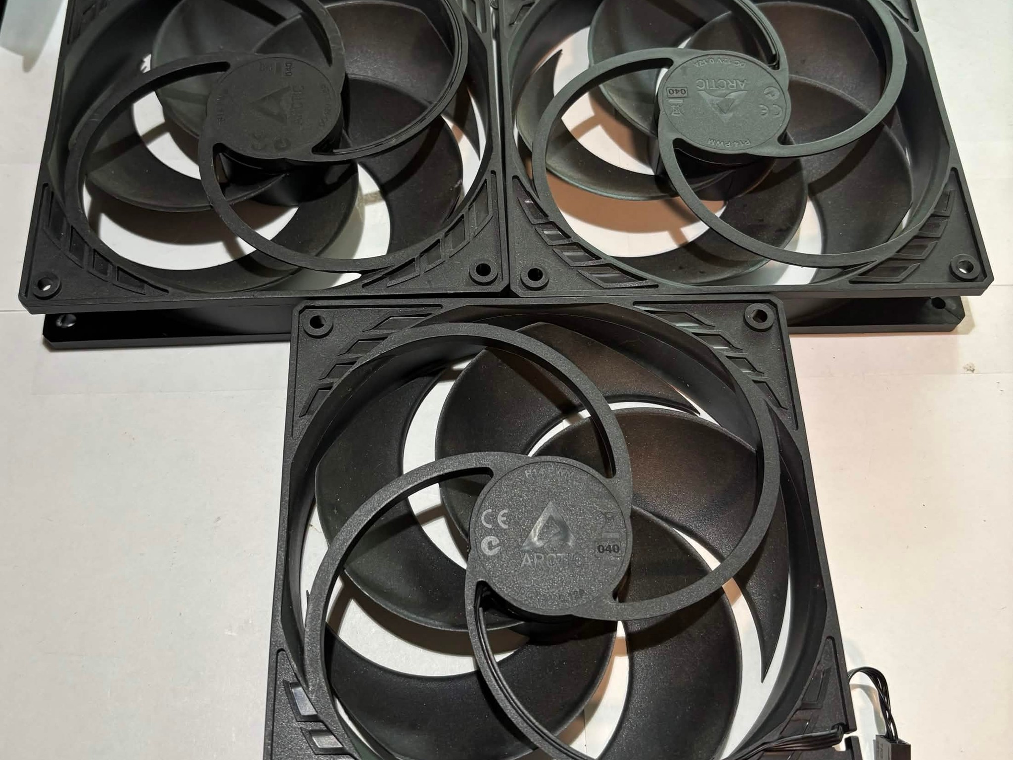 ARCTIC P14 PWM PST 140mm Fans - 3 Pack Condition