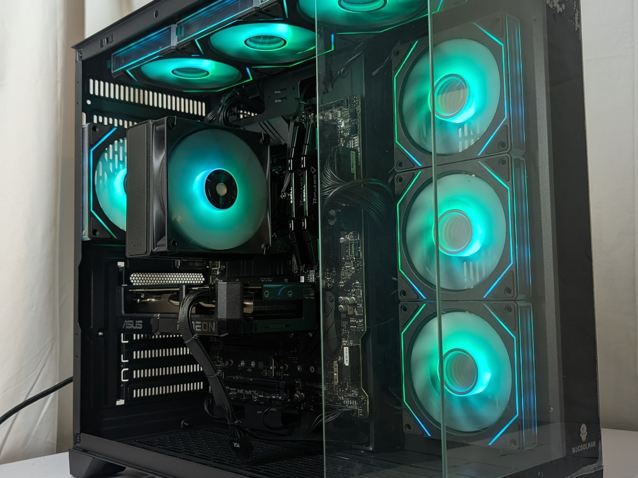 RX 9060XT 16GB | I5 12600KF | 32GB DDR4 | 1TB NVME