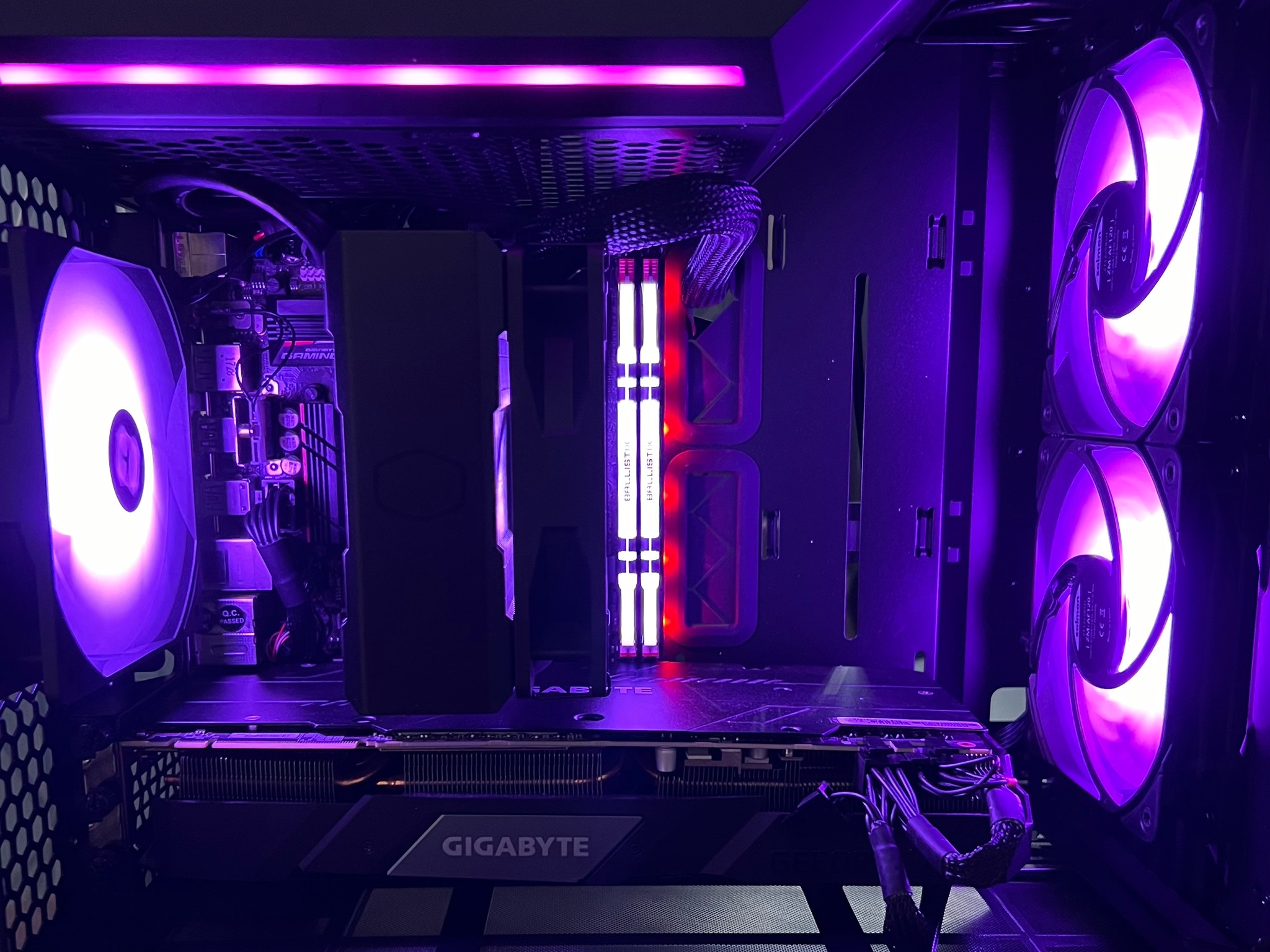 Gaming PC / Ryzen 3600 / 2070 Super