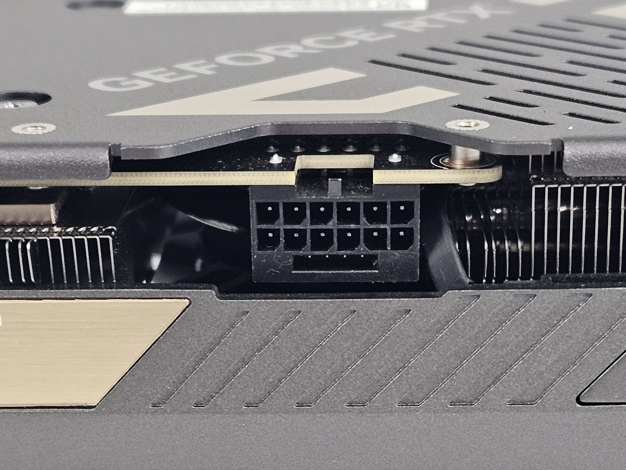 RTX 5070 Zotac Gaming Solid OC 12GB