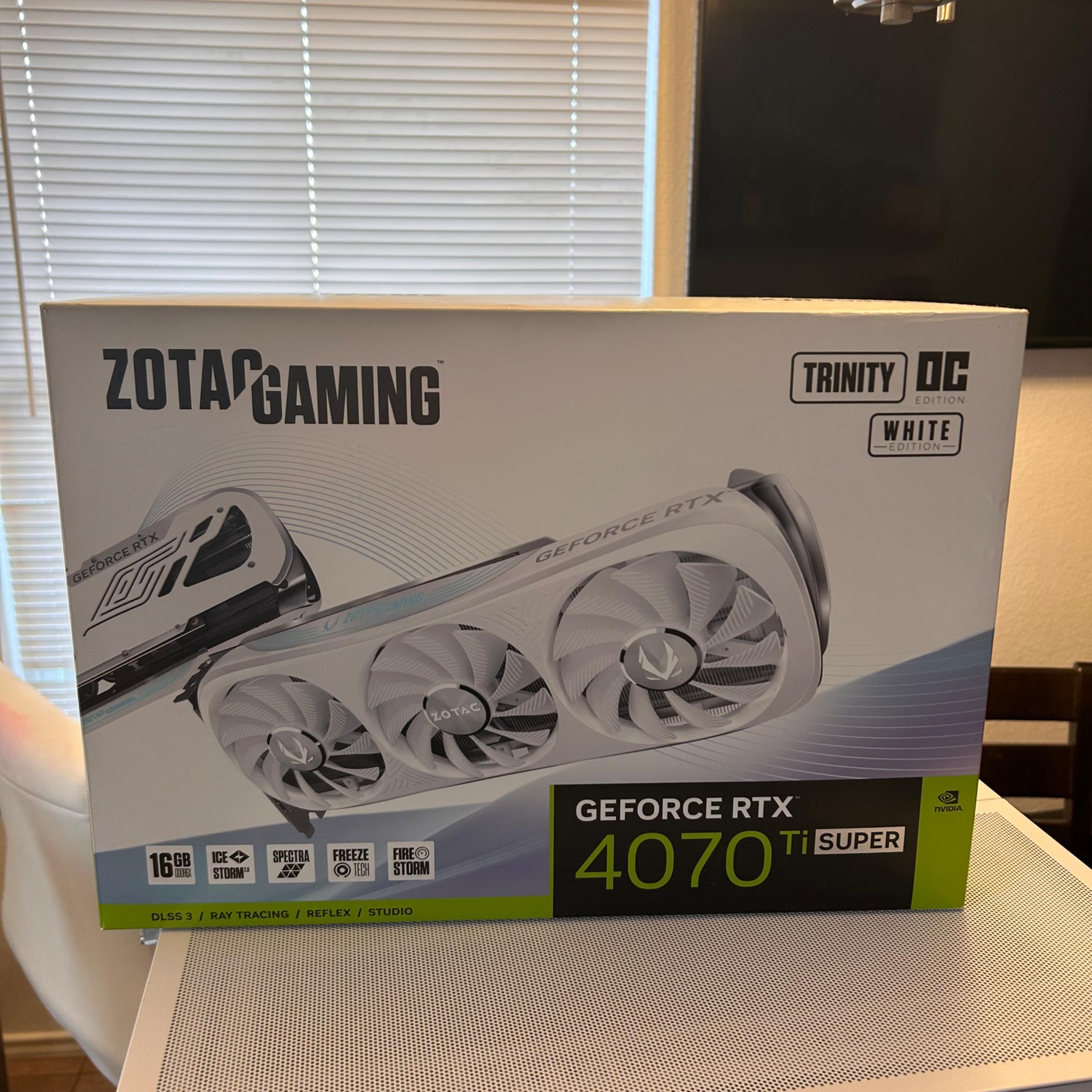 4070 Ti Super Zotac Trinity White, Lightly used