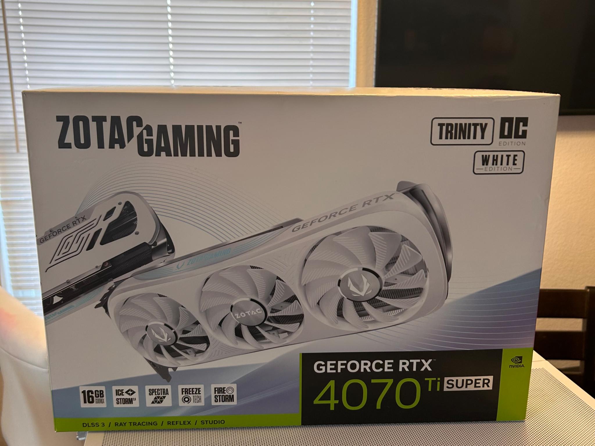 4070 Ti Super Zotac Trinity White, Lightly used