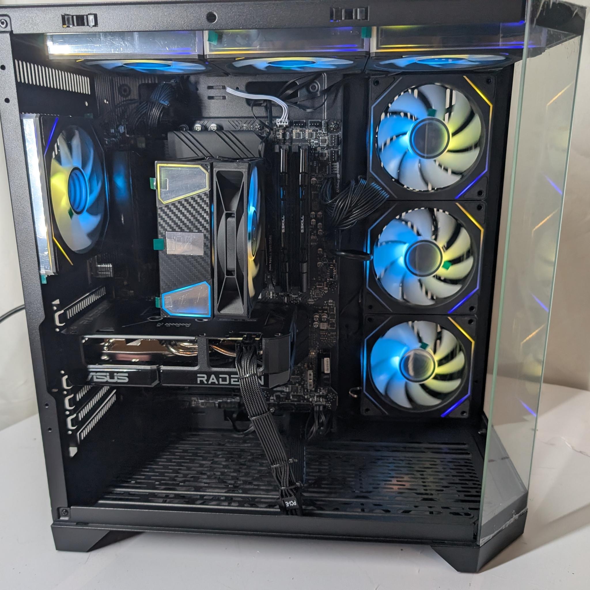 RX 9060XT 16GB | I7 12700KF | 1TB NVME | 32GB DDR4 | 750W