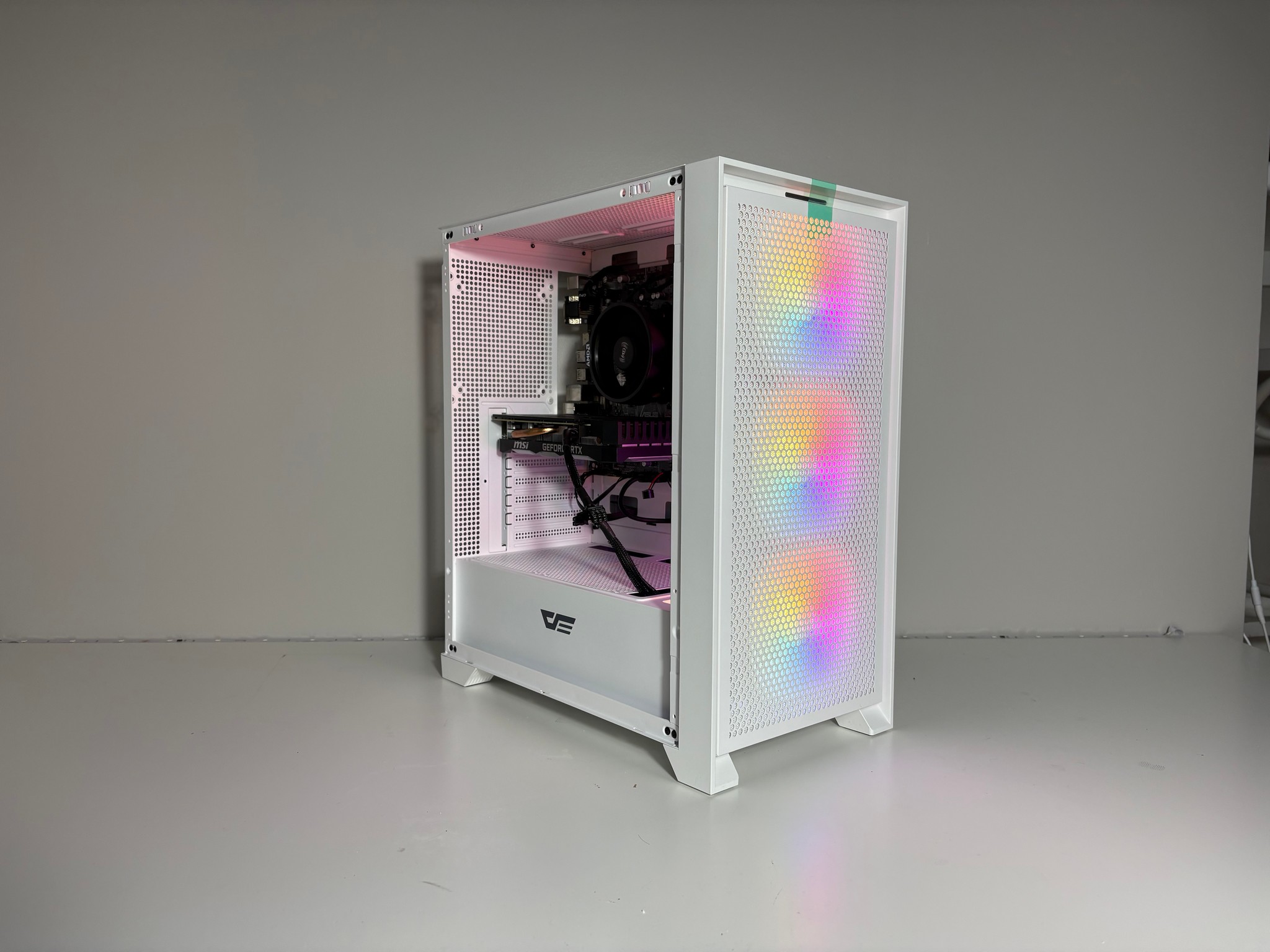 Glacier Valley (V4) Gaming PC - AMD Ryzen 7 1700, RTX 2060, 16GB DDR4, 512GB SSD