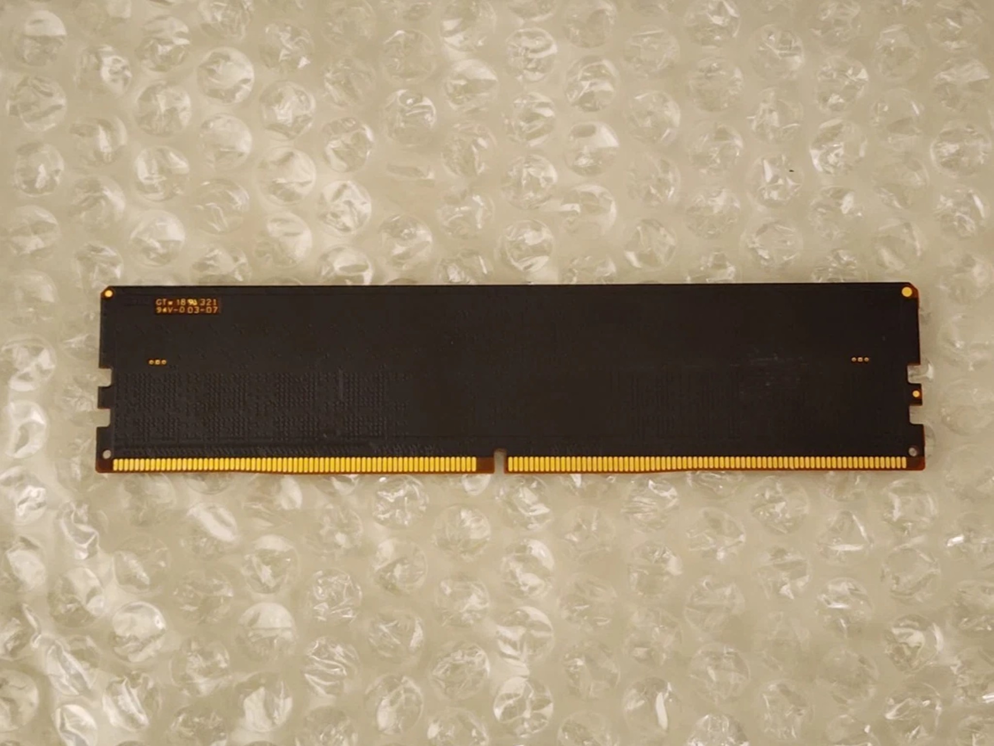 Crucial RAM 16GB DDR5 5600MHz UDIMM Desktop Memory CT16G56C46U5 Micron