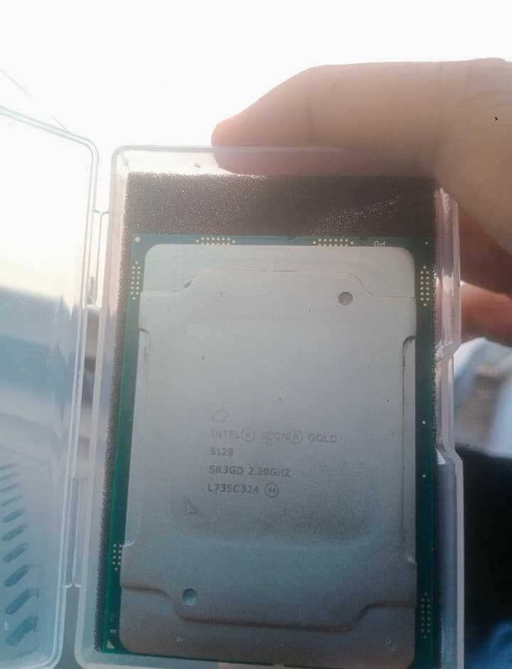 Intel xeon gold 5120