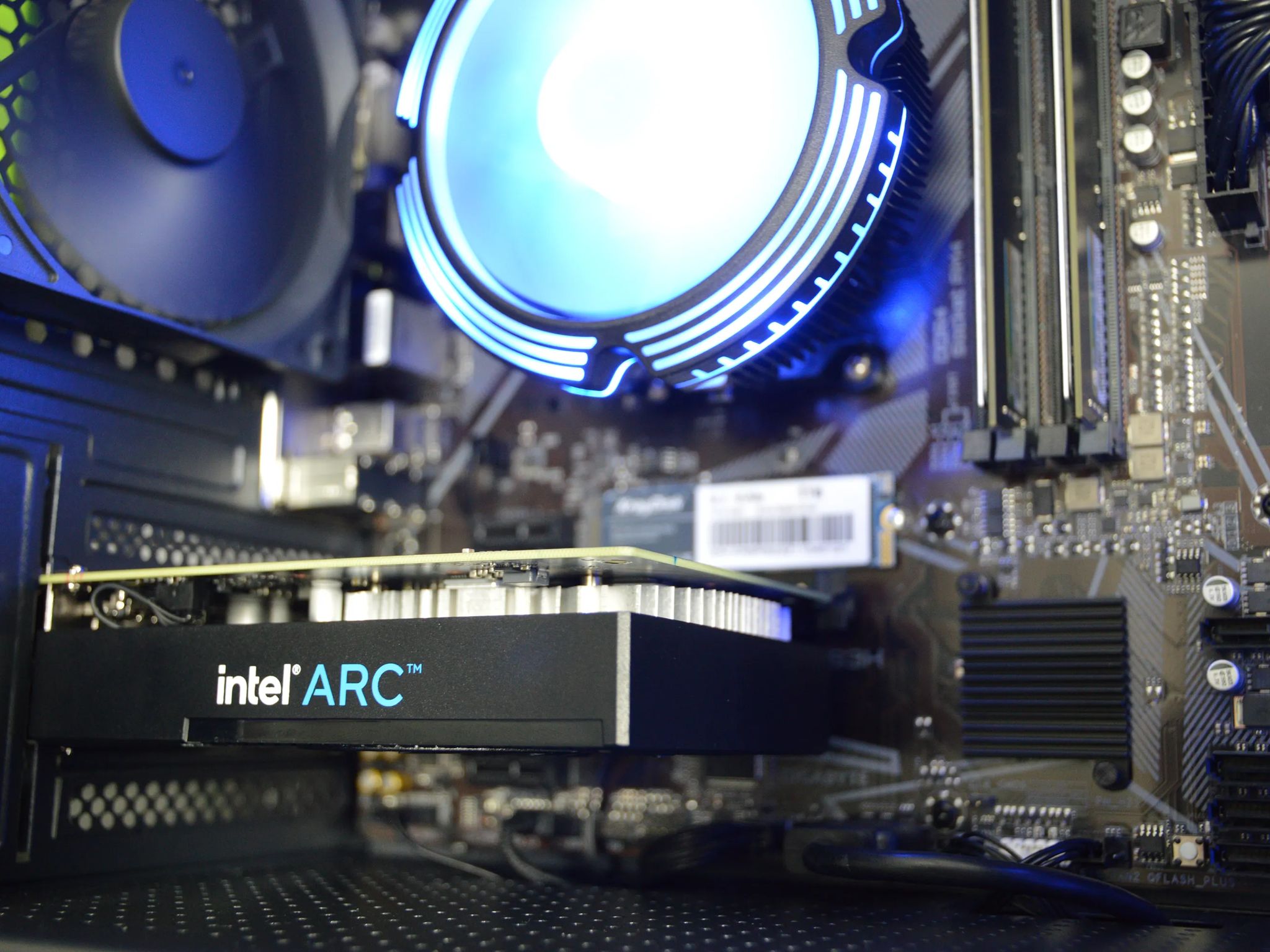 ⚡⚡ | ARC A380 6GB | RYZEN 5 3600 | 16GB DDR4 RAM | 1TB NVME SSD | Electric Arc |