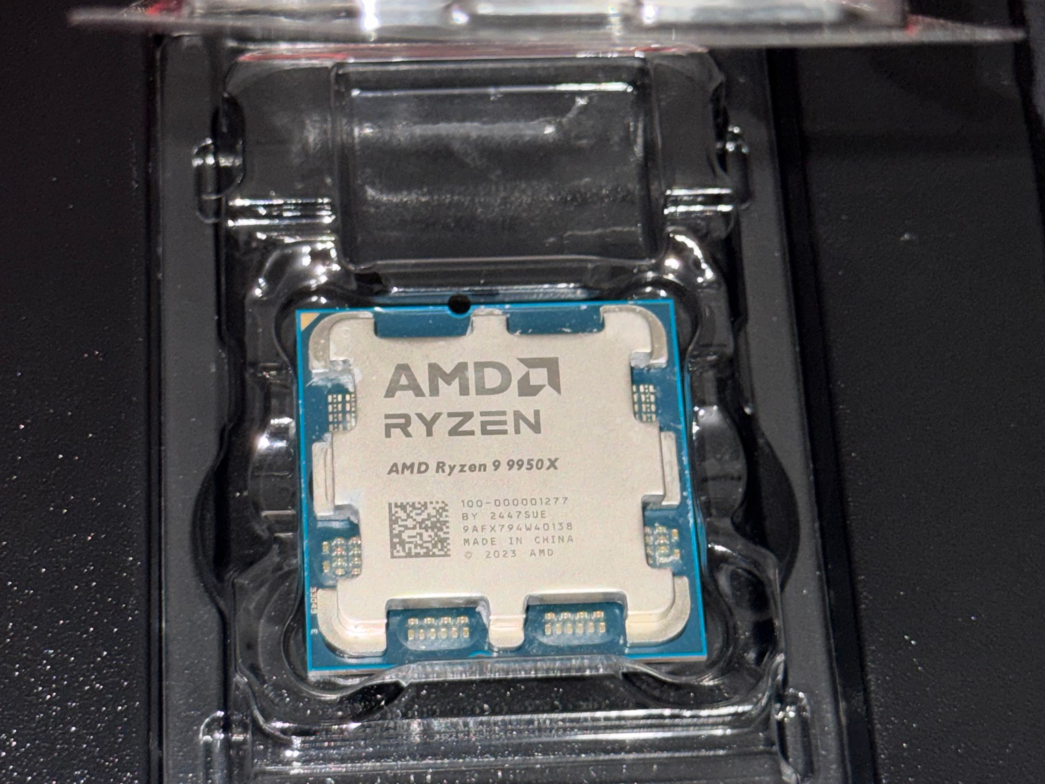 AMD Ryzen 9 9950X
