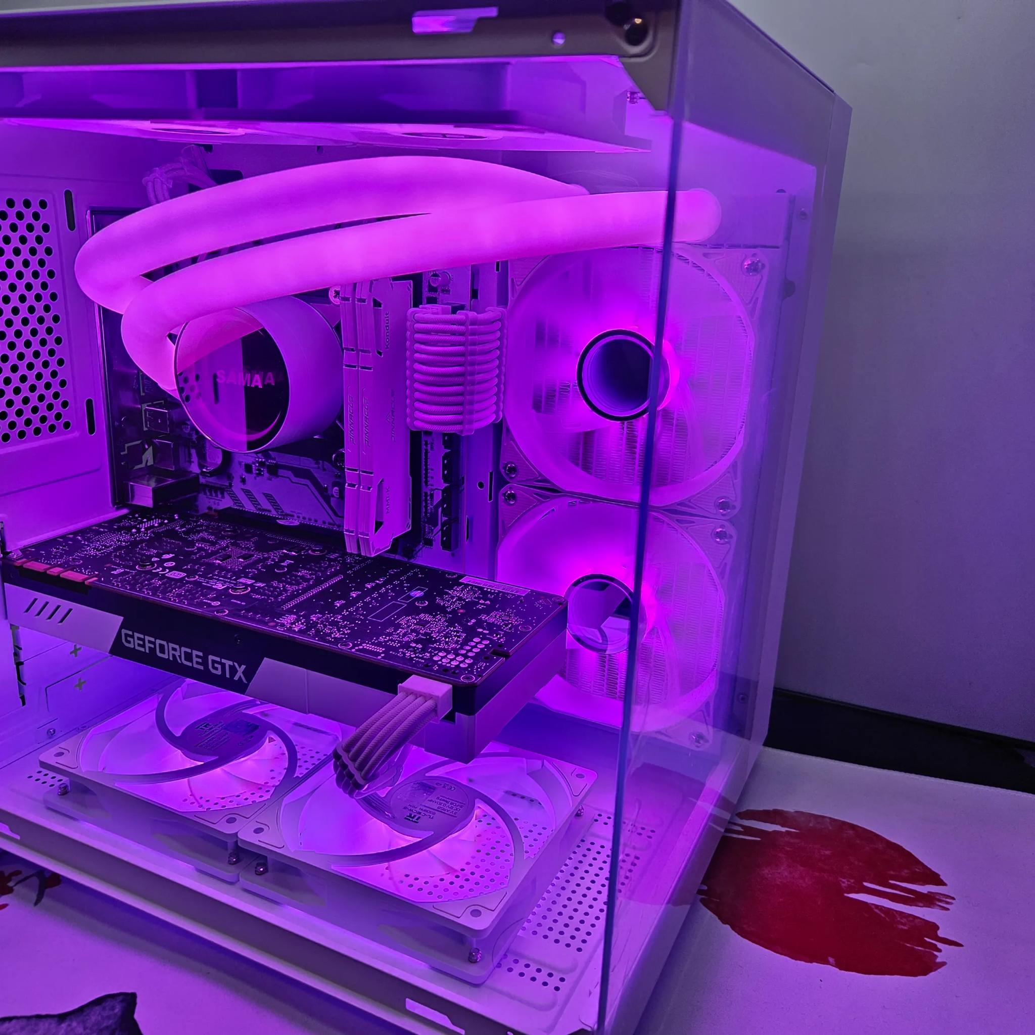 Liquid Cooled Arctic Rig  Ryzen 5 / 32GB DDR4 / 1TB SSD / GTX 1070 TI